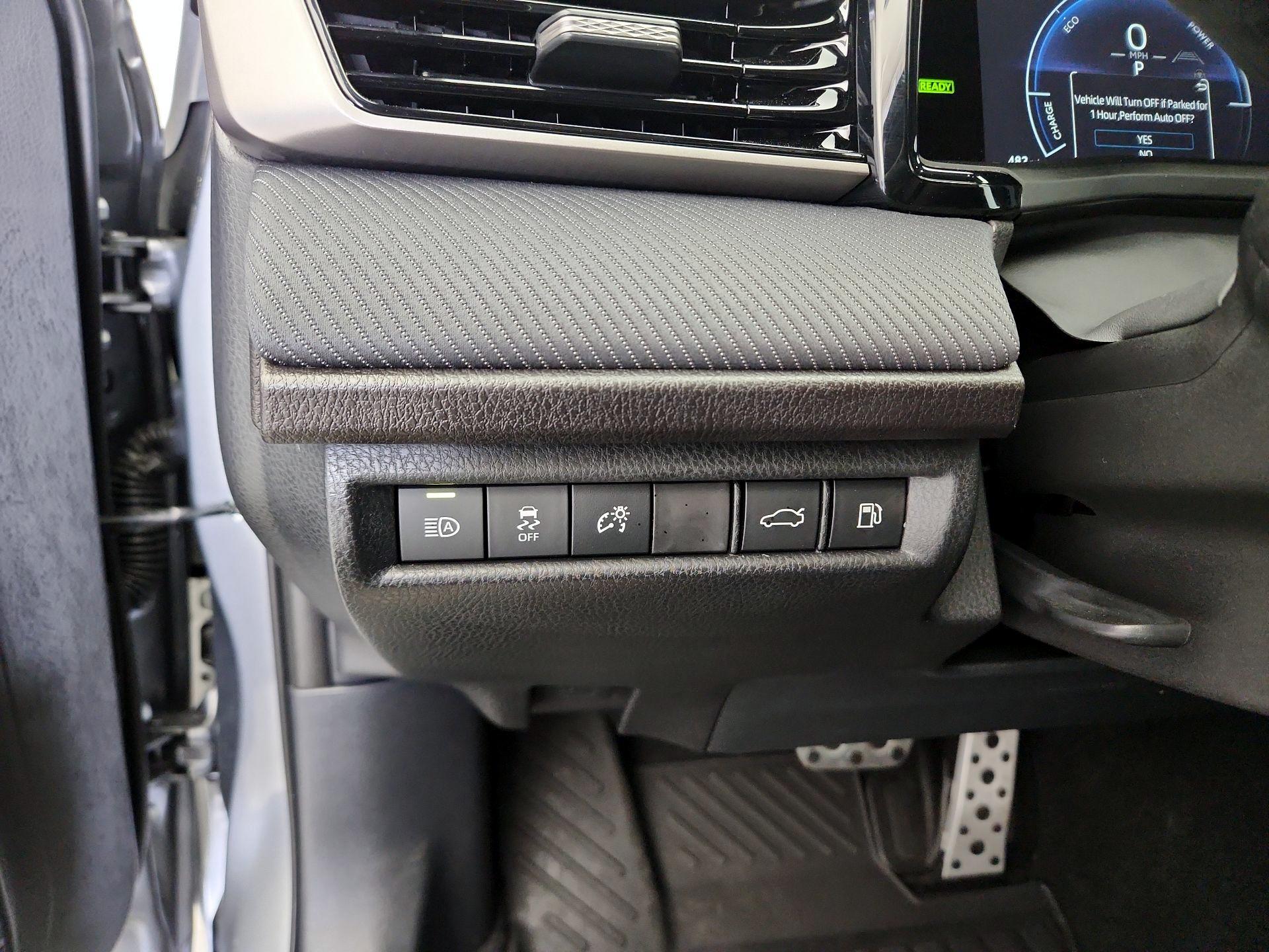 Thumbnail: 2025 Toyota Camry - 13