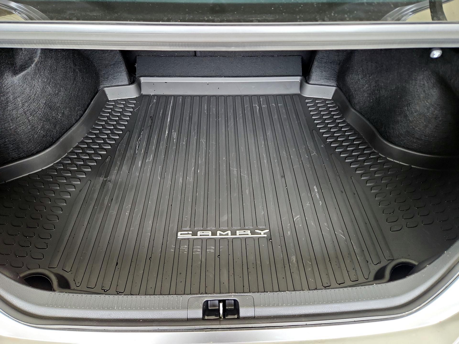 Thumbnail: 2025 Toyota Camry - 20