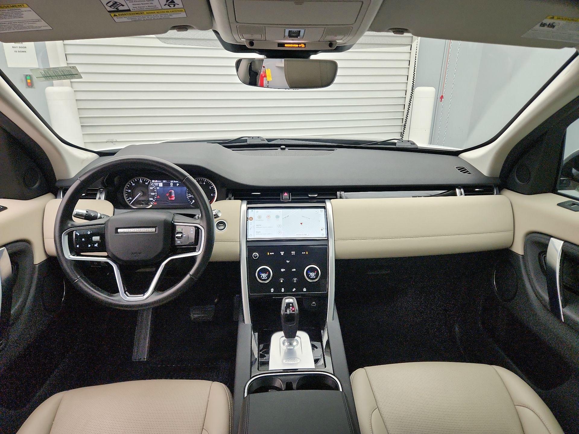 Thumbnail: 2022 Land Rover Discovery Sport - 9