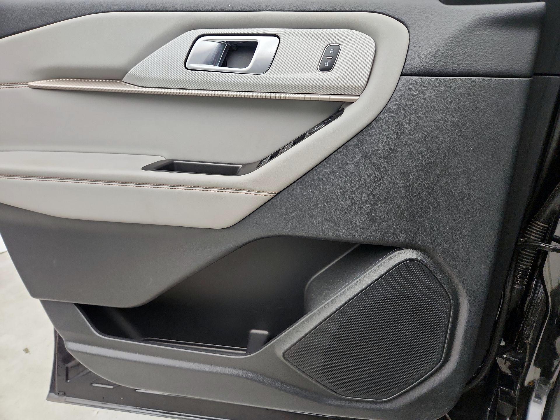 Thumbnail: 2025 Ford Explorer - 12