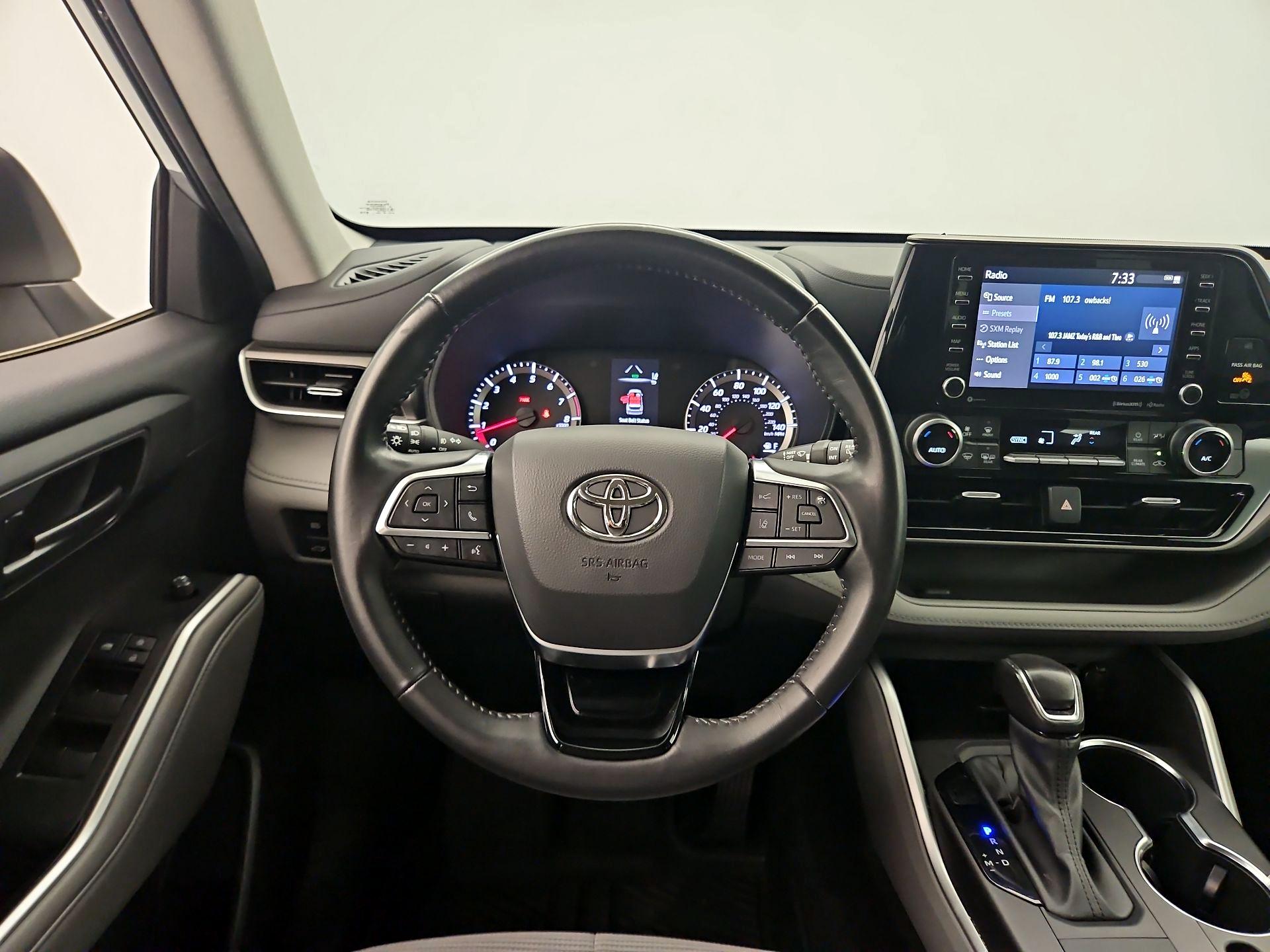 Thumbnail: 2021 Toyota Highlander - 10