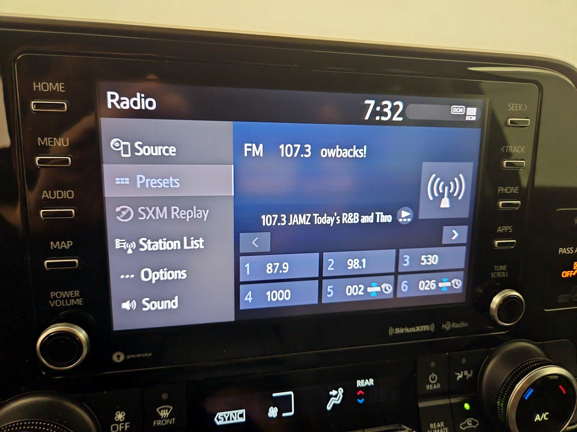 Thumbnail: 2021 Toyota Highlander - 15