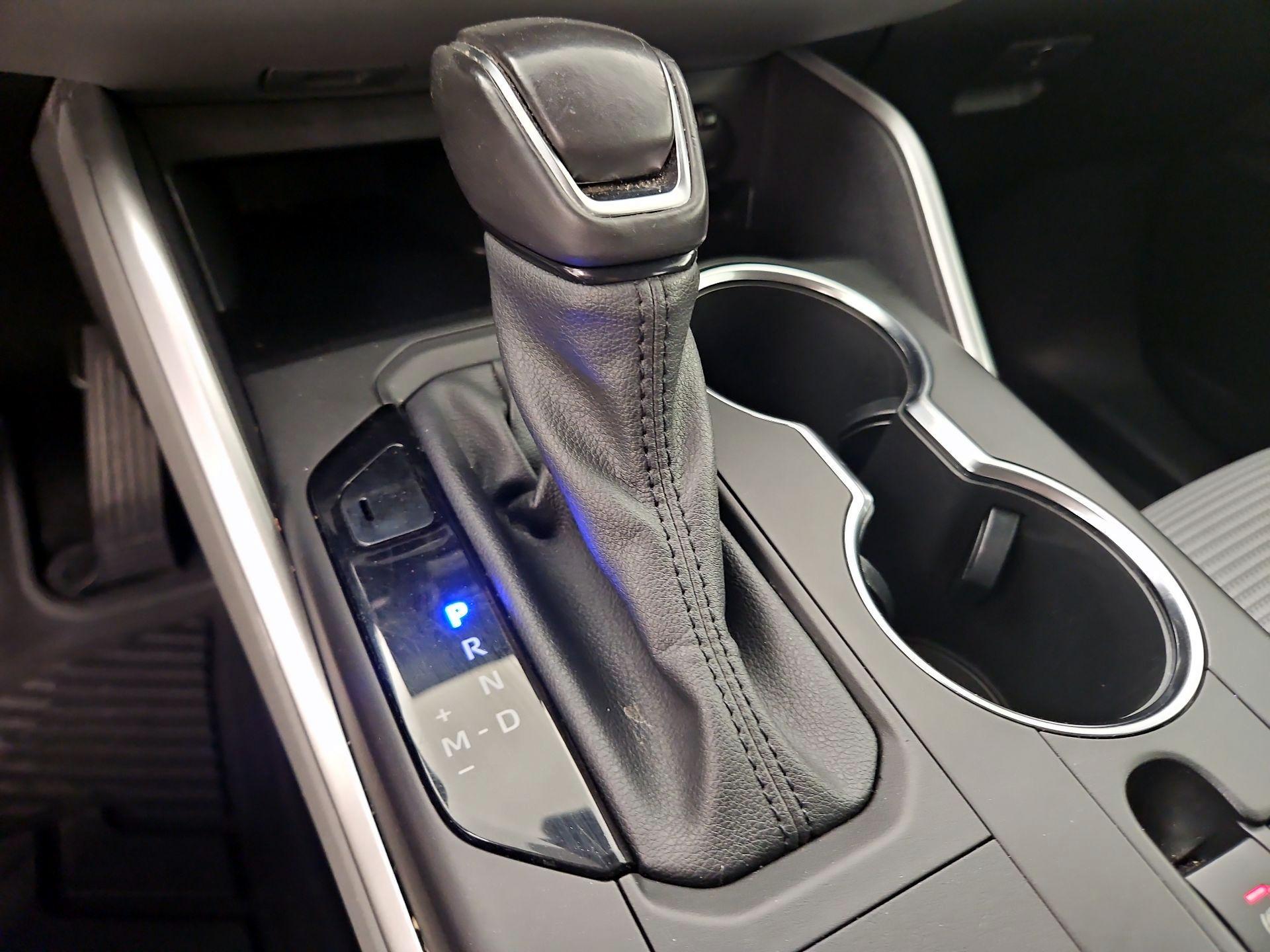 Thumbnail: 2021 Toyota Highlander - 17