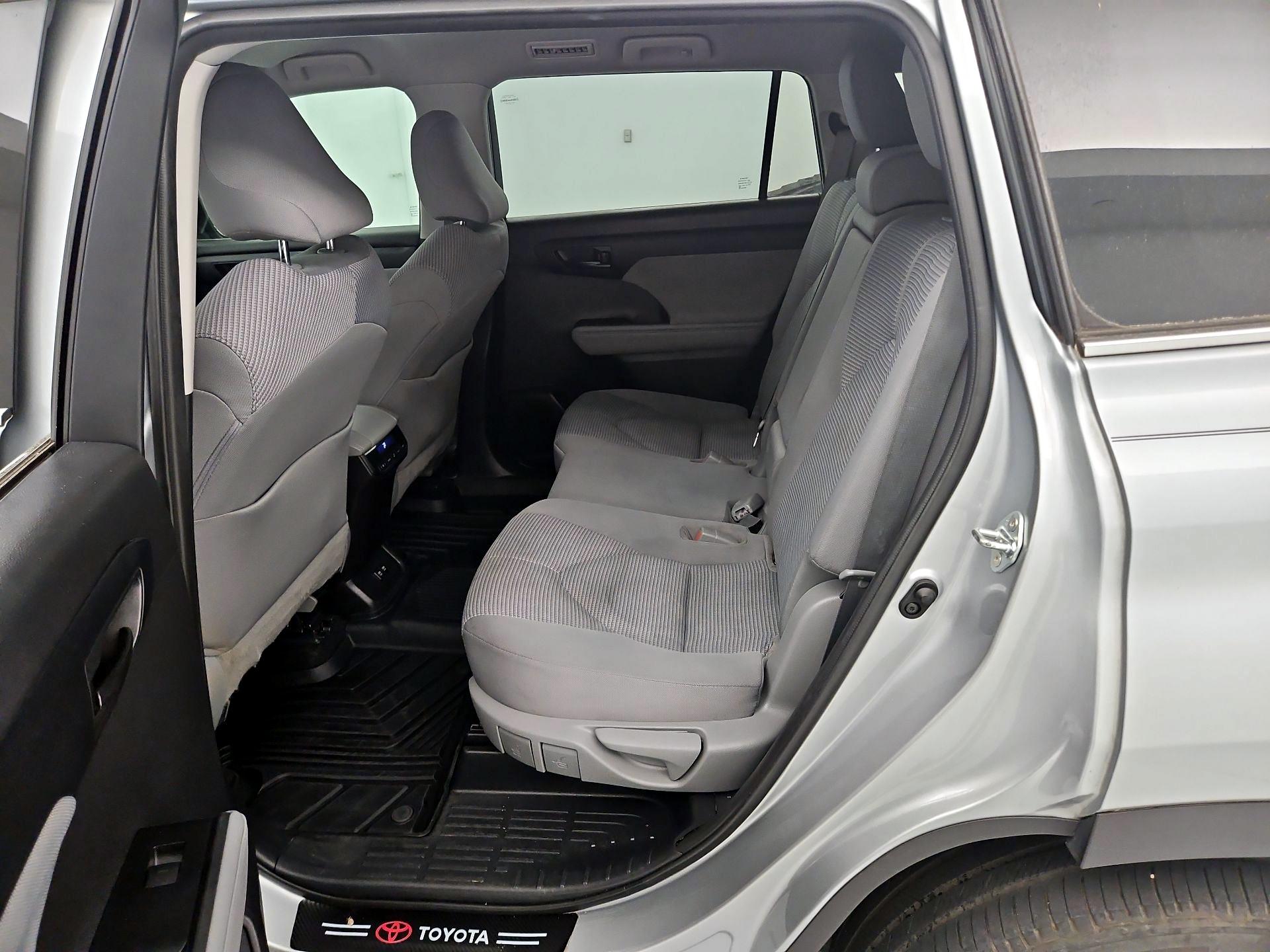 Thumbnail: 2021 Toyota Highlander - 19