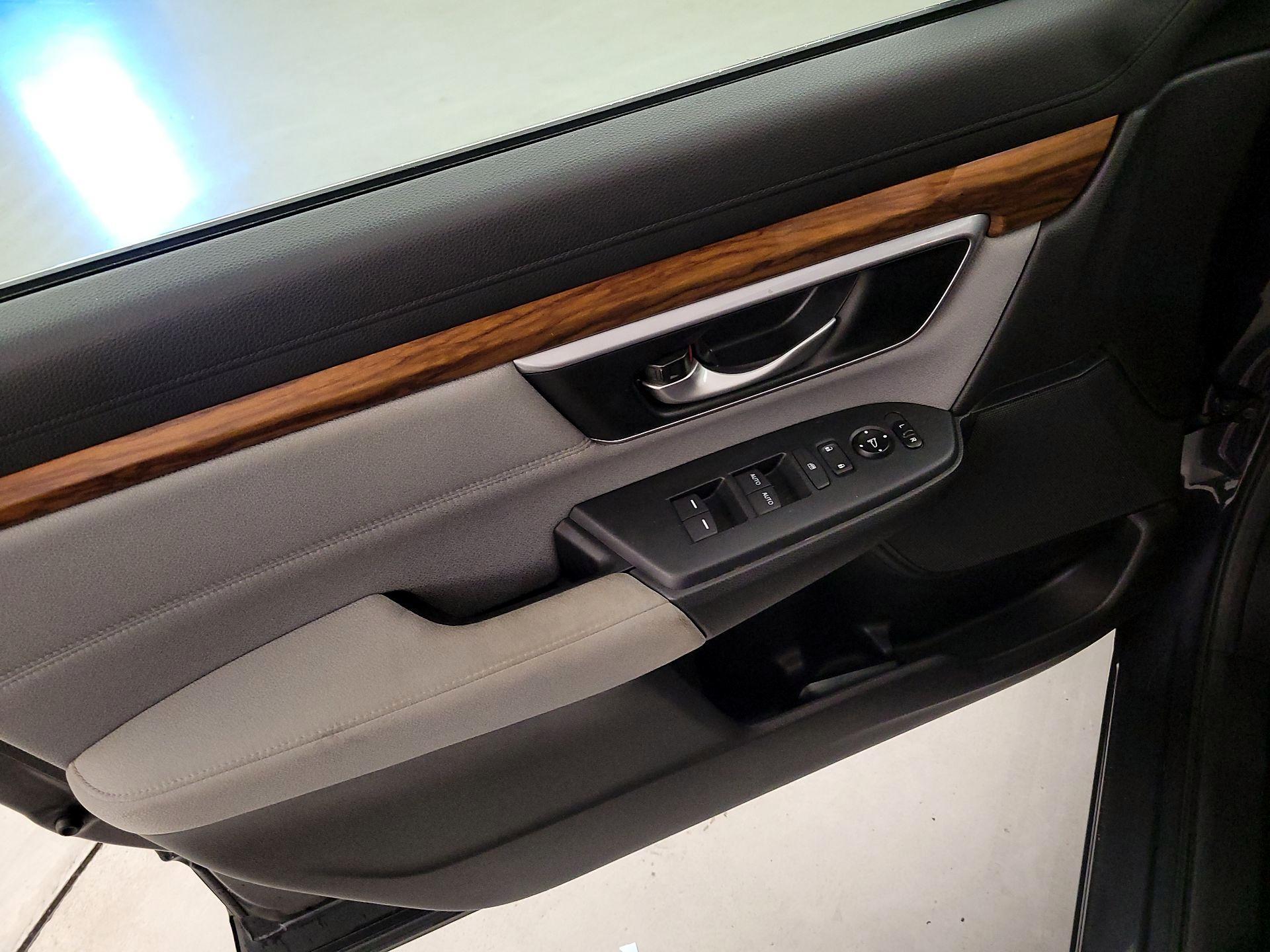 Thumbnail: 2017 Honda CR-V - 12