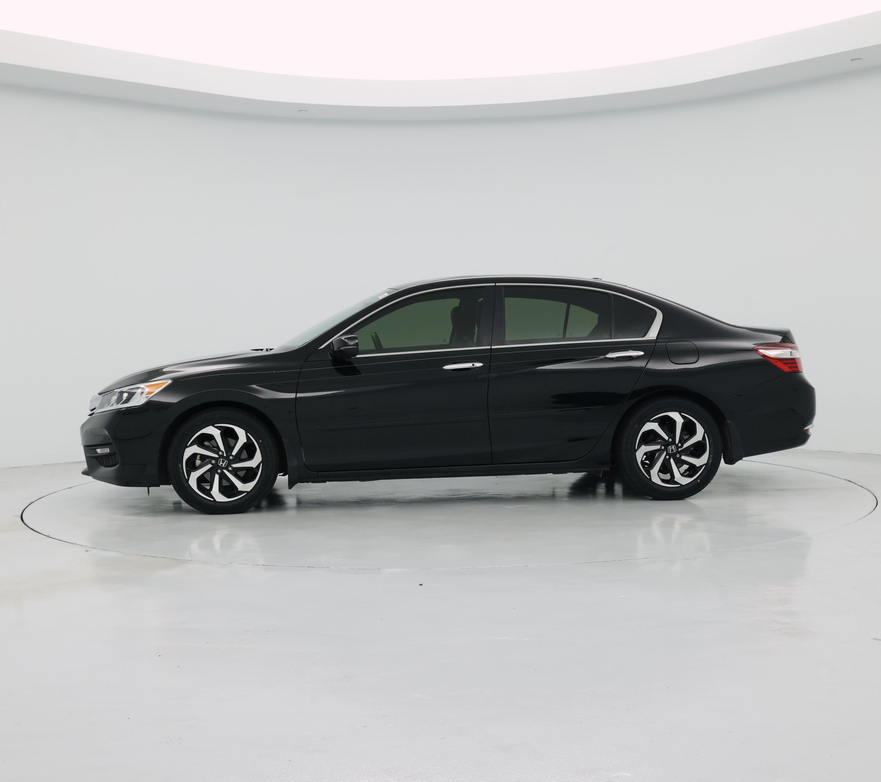 Thumbnail: 2017 Honda Accord - 3