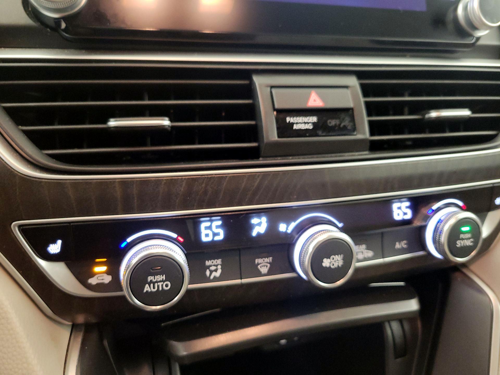 Thumbnail: 2019 Honda Accord - 16