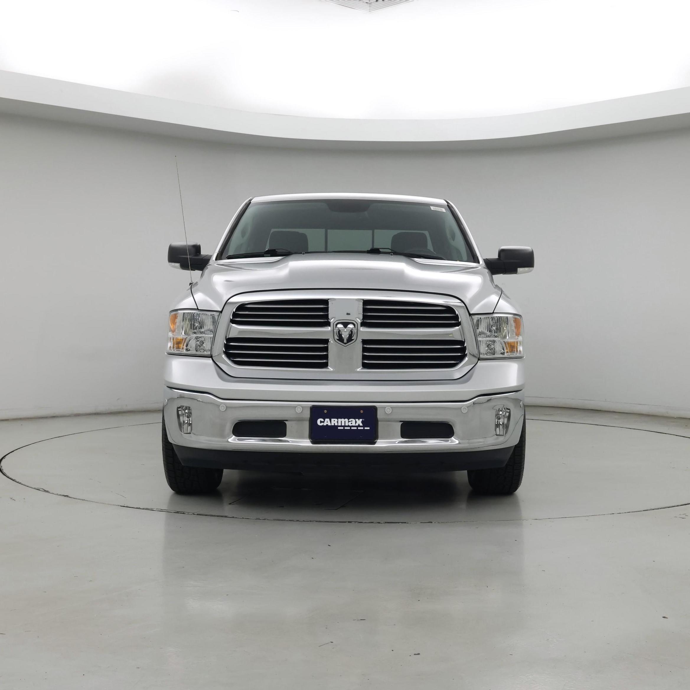 Thumbnail: 2019 RAM 1500 Classic - 5