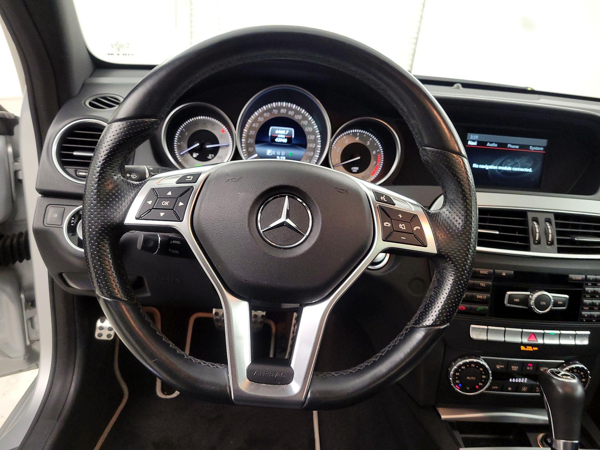 Thumbnail: 2015 Mercedes-Benz C-Class - 10