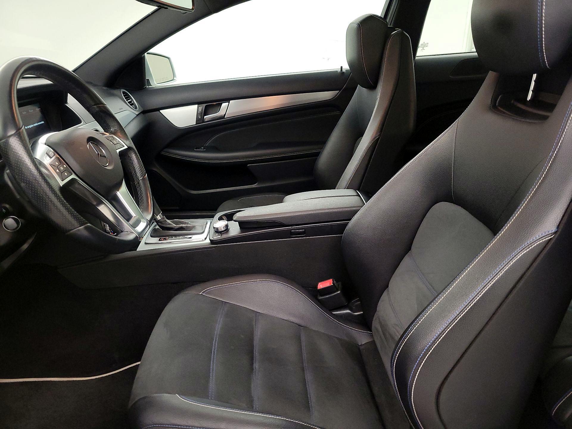 Thumbnail: 2015 Mercedes-Benz C-Class - 11