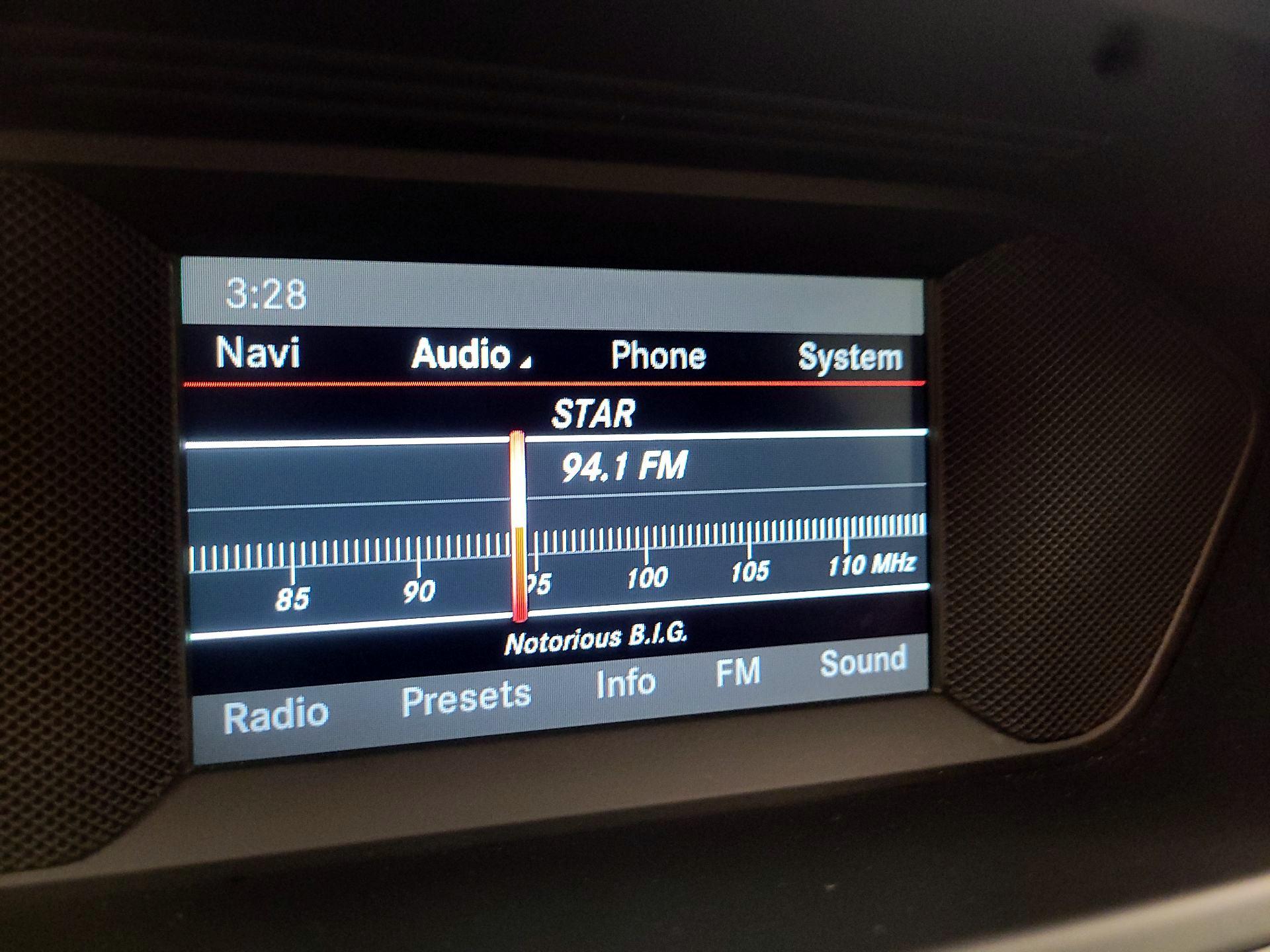 Thumbnail: 2015 Mercedes-Benz C-Class - 14