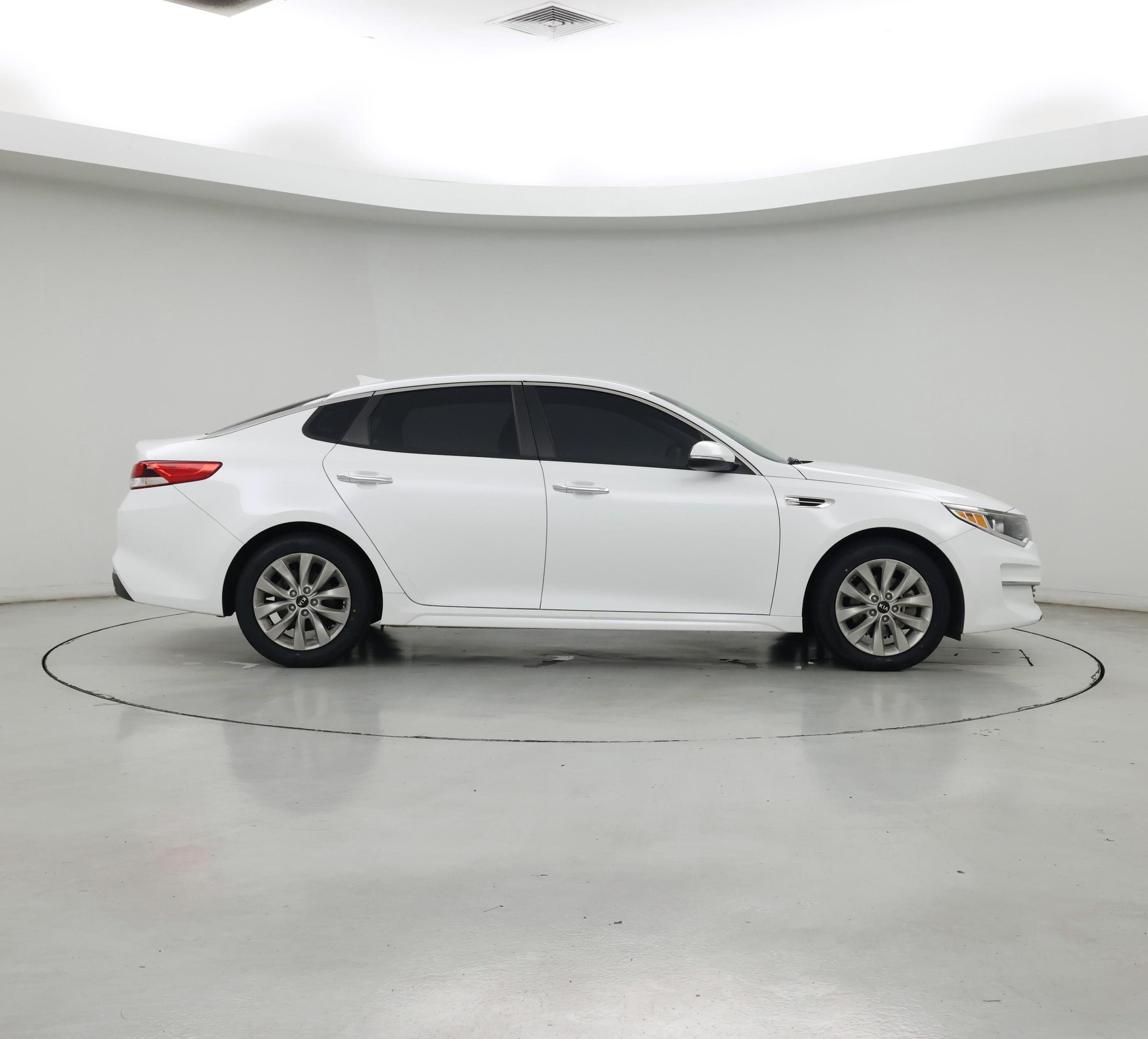 Thumbnail: 2017 Kia Optima - 7