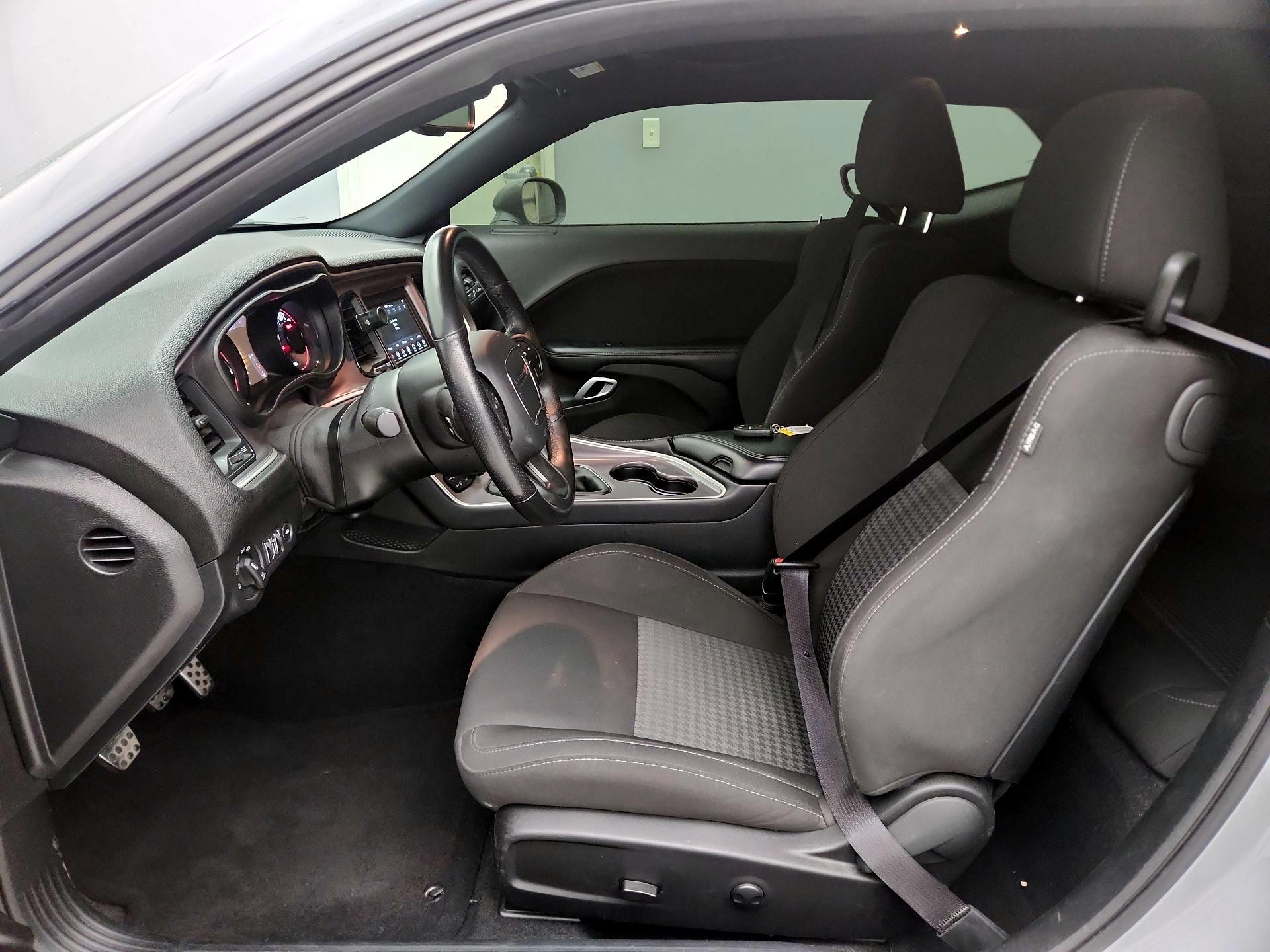 Thumbnail: 2022 Dodge Challenger - 11