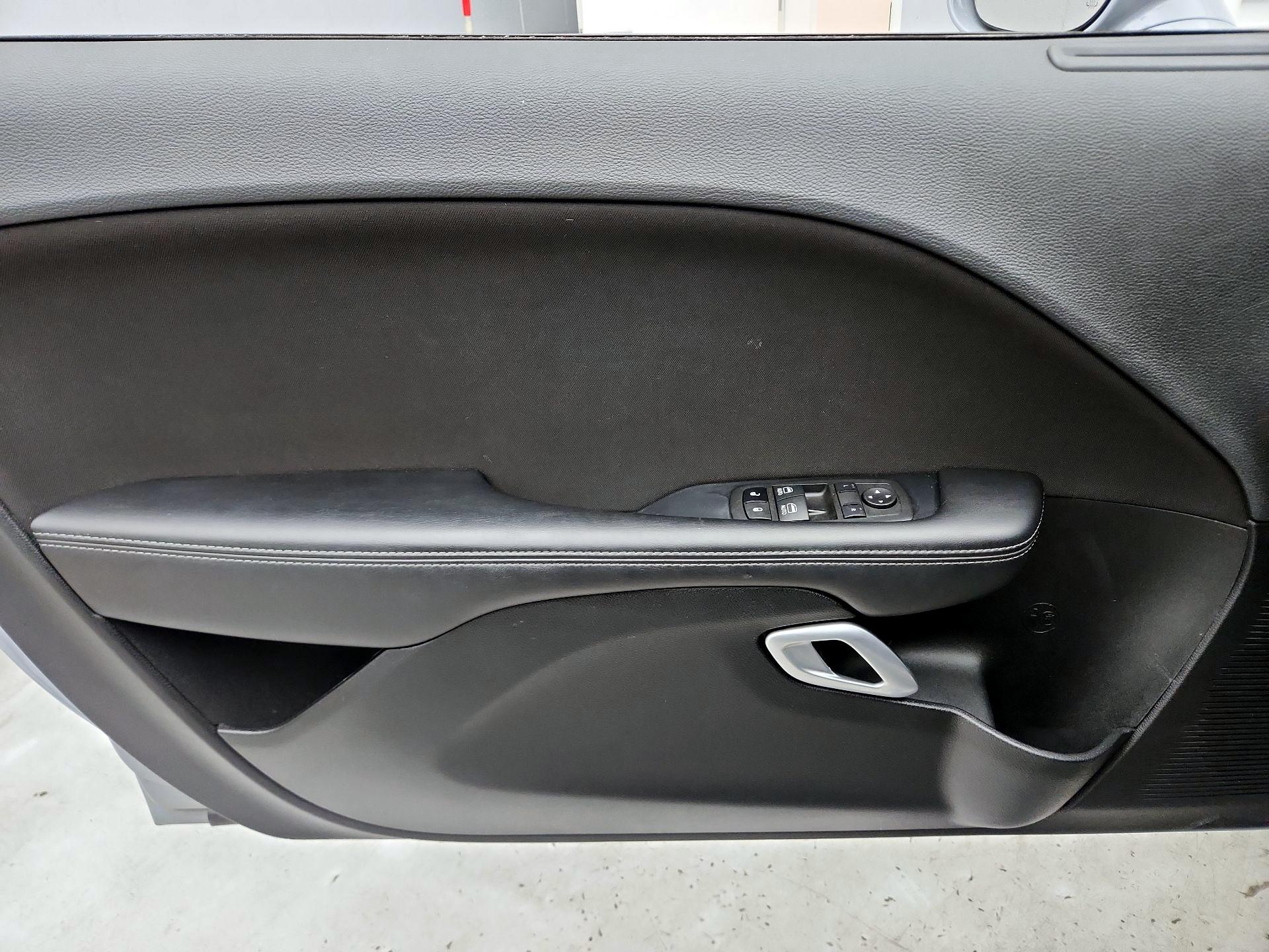 Thumbnail: 2022 Dodge Challenger - 12