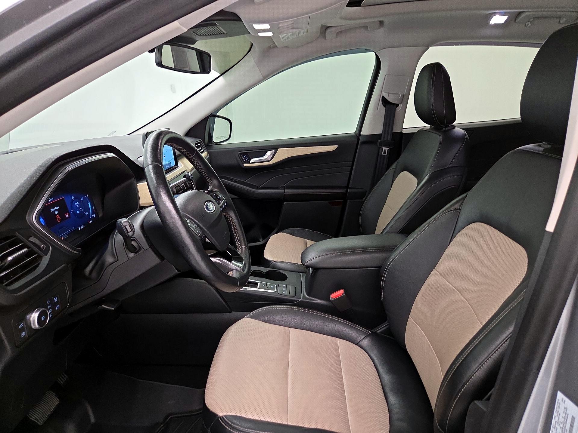 Thumbnail: 2022 Ford Escape - 11