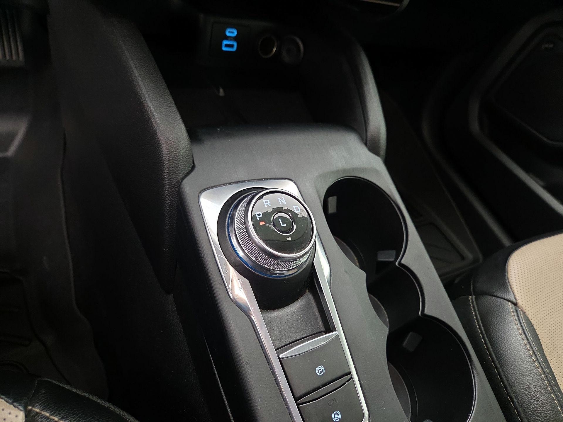 Thumbnail: 2022 Ford Escape - 18