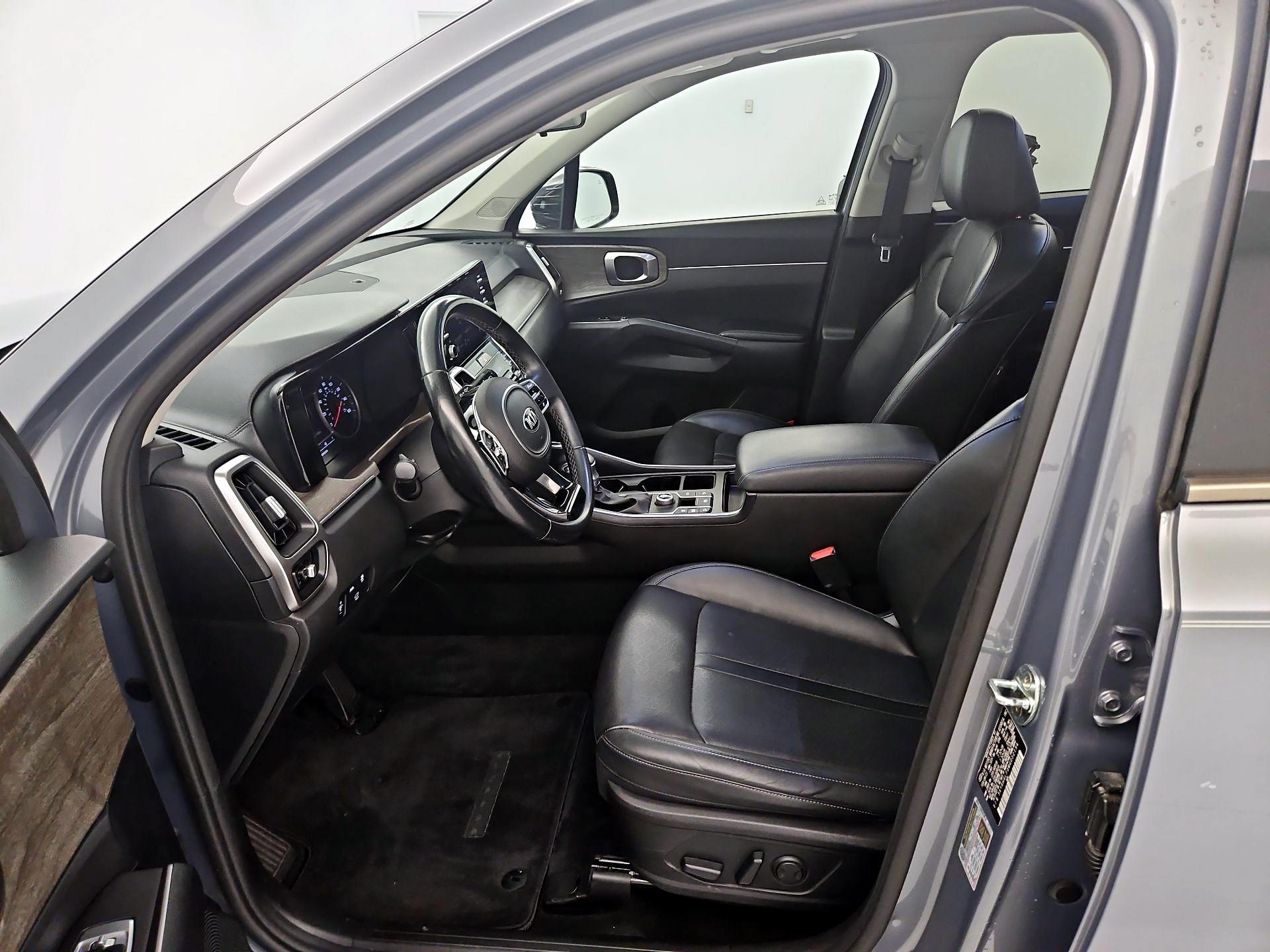 Thumbnail: 2021 Kia Sorento - 11