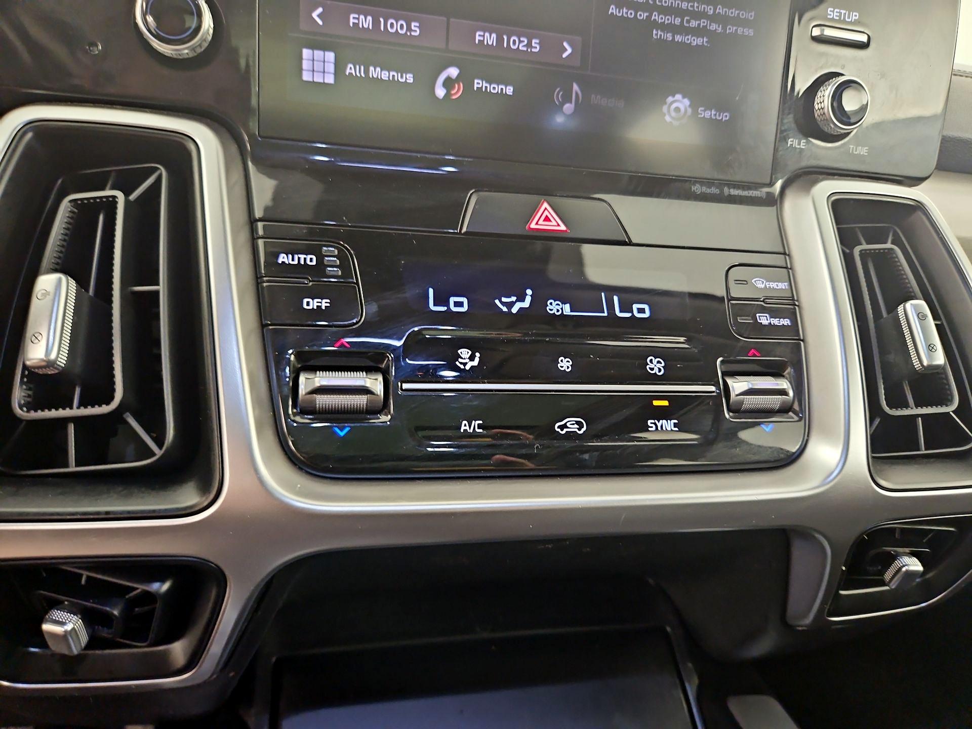 Thumbnail: 2021 Kia Sorento - 16