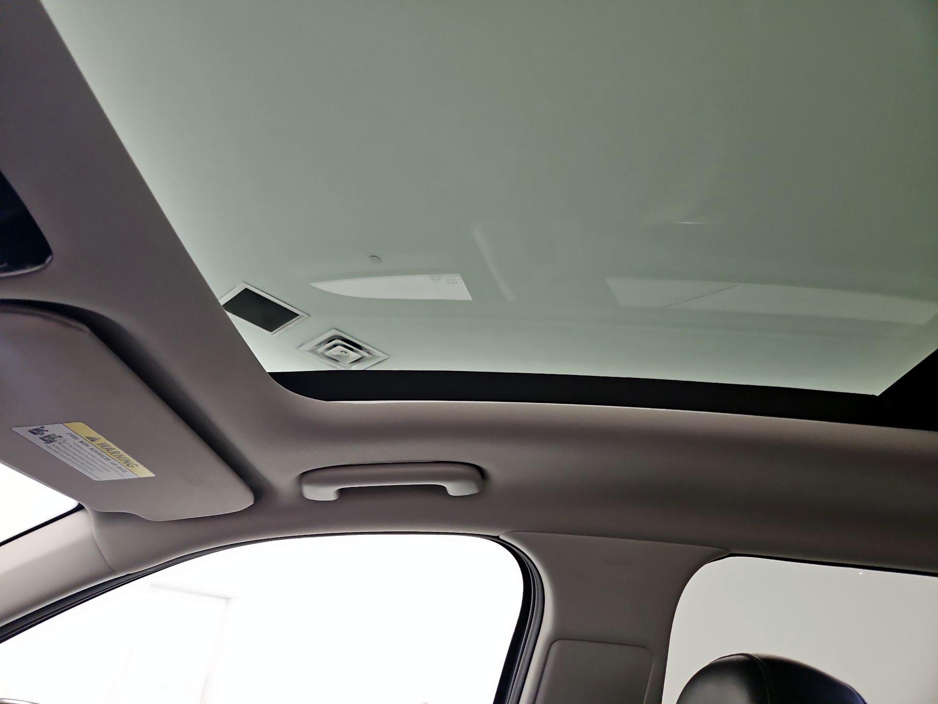 Thumbnail: 2021 Kia Sorento - 19