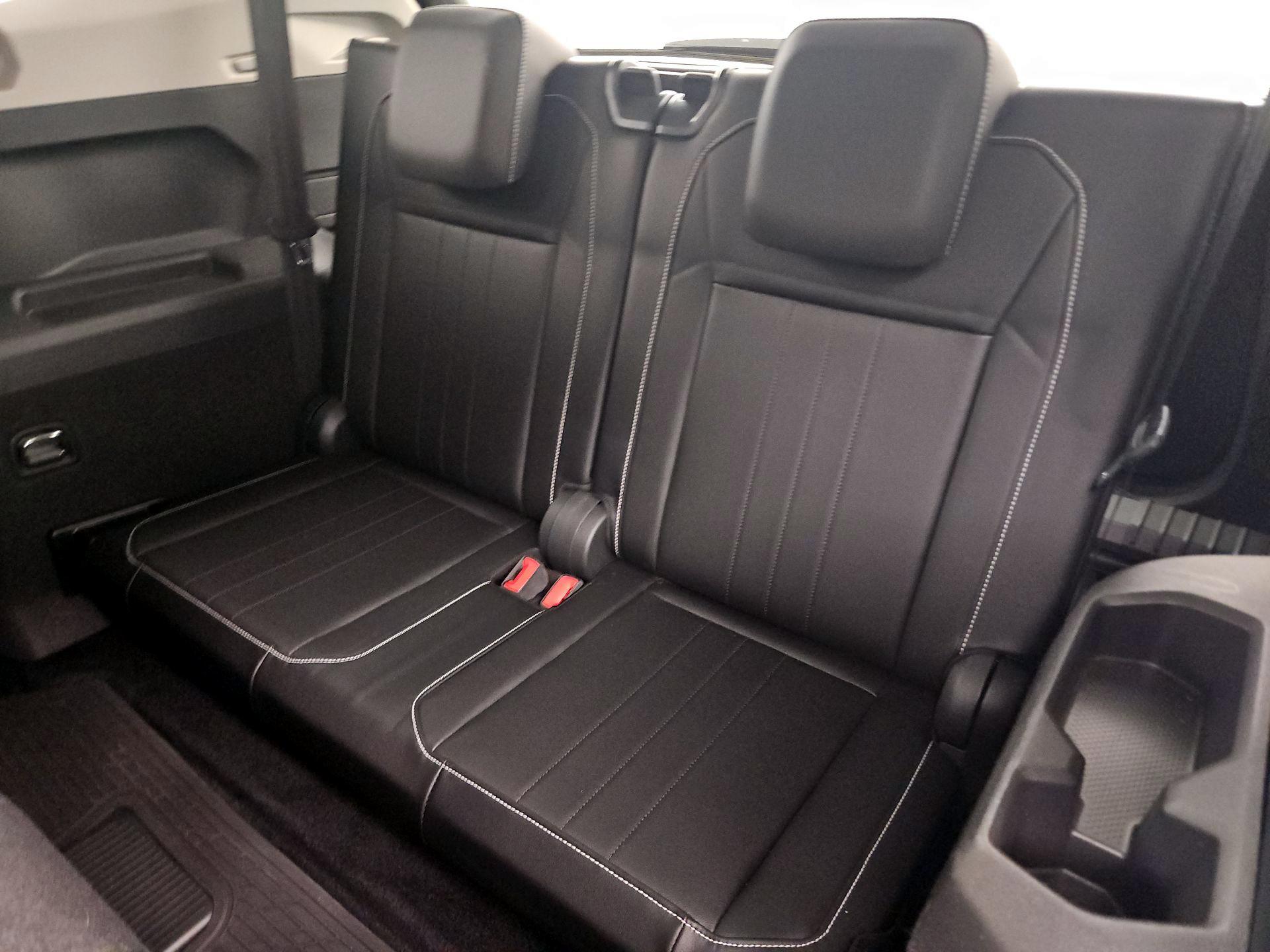 Thumbnail: 2022 Volkswagen Tiguan - 20