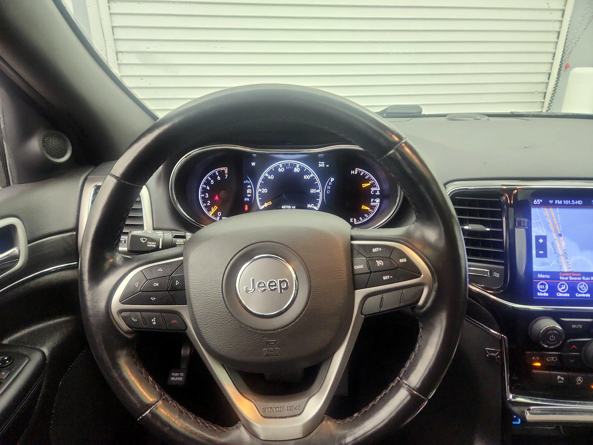 Thumbnail: 2020 Jeep Grand Cherokee - 10