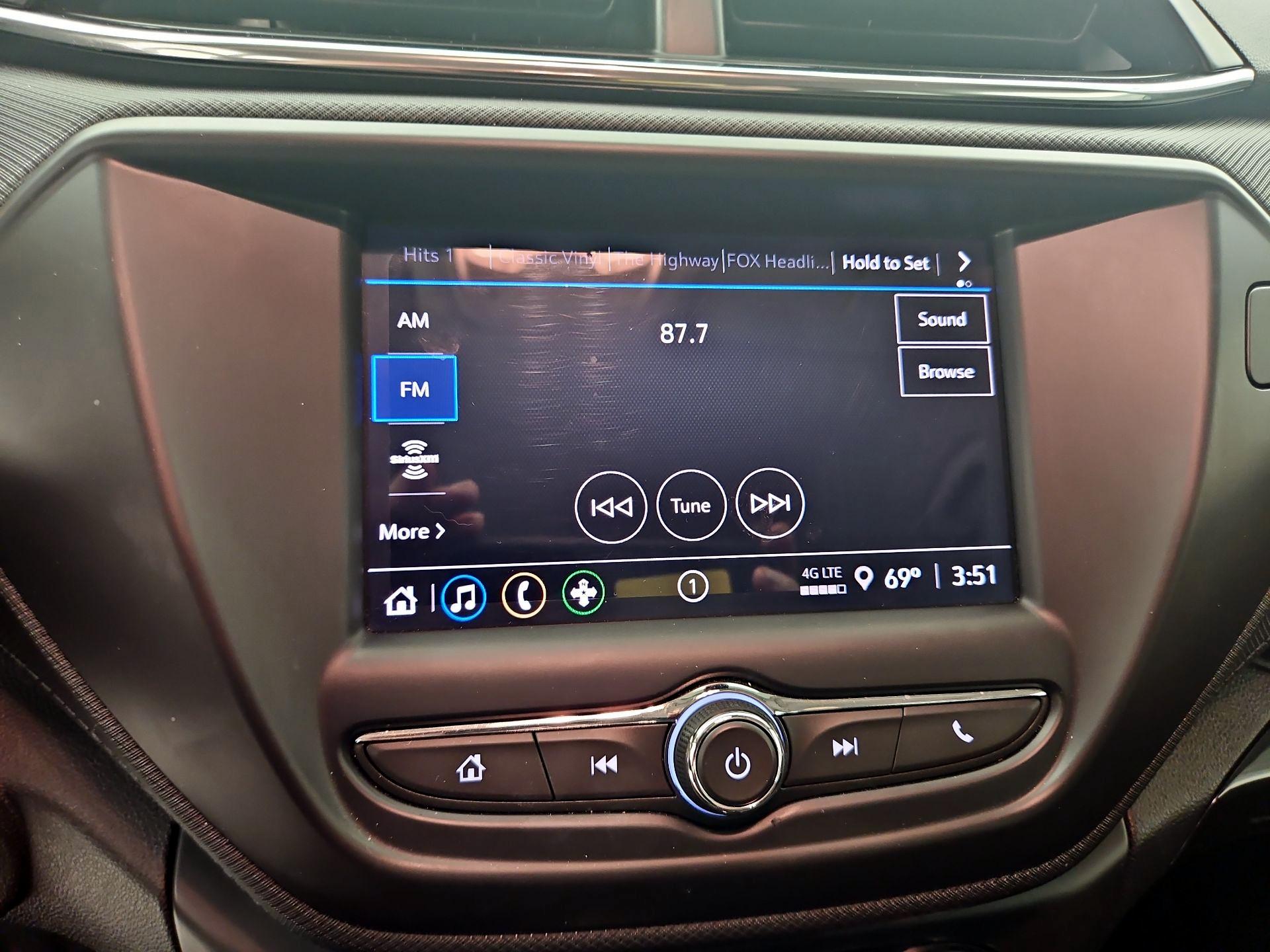 Thumbnail: 2023 Chevrolet TrailBlazer - 15