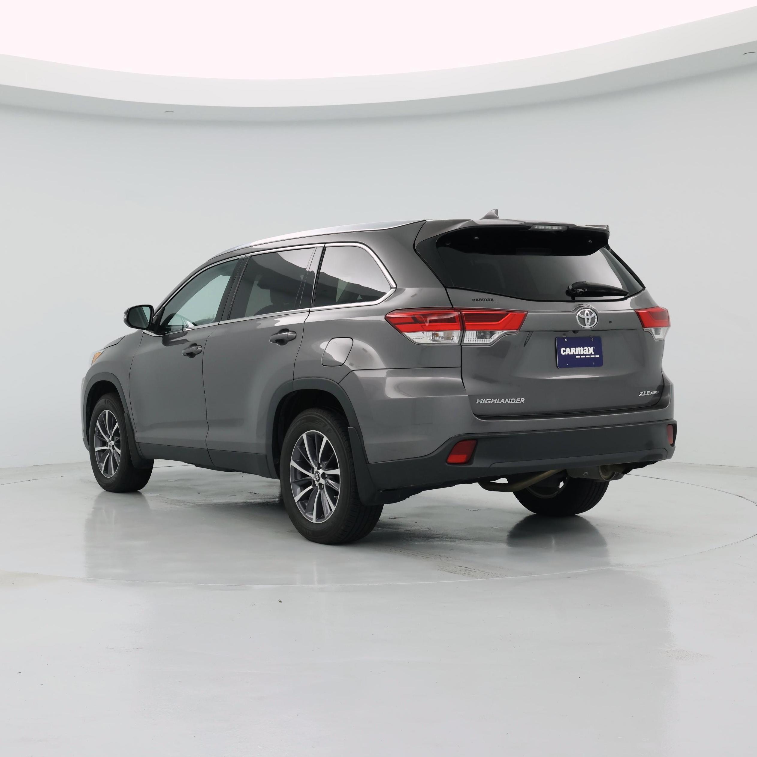 Thumbnail: 2019 Toyota Highlander - 2