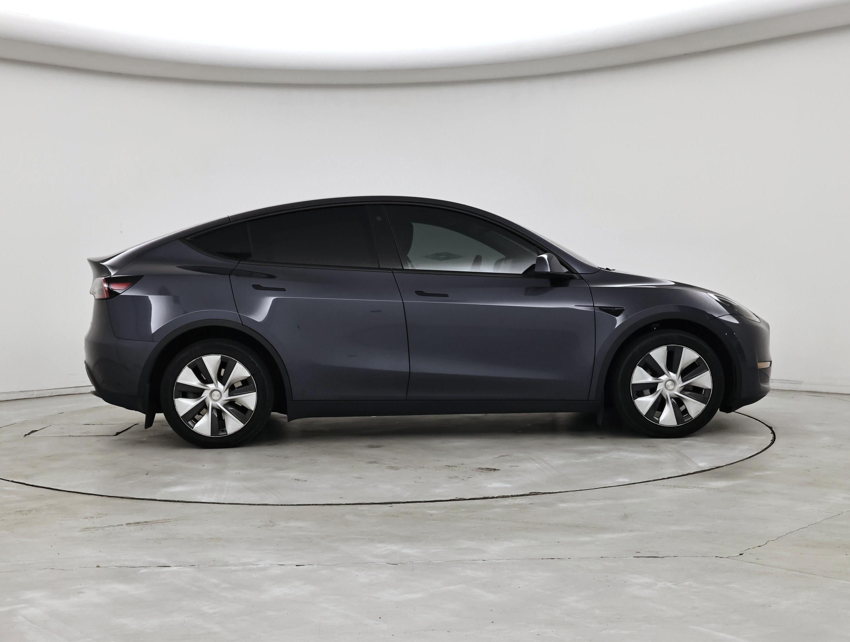 Thumbnail: 2023 Tesla Model Y - 7
