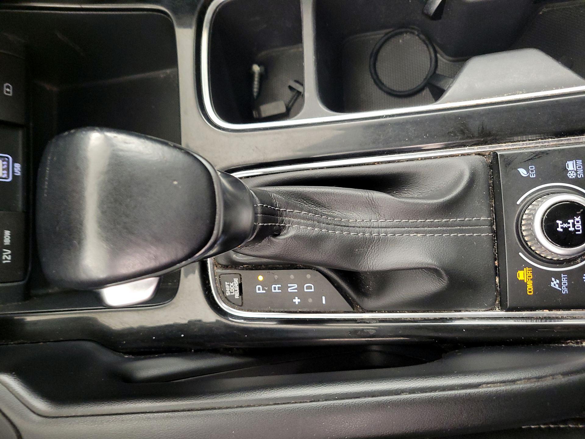 Thumbnail: 2021 Kia Telluride - 17