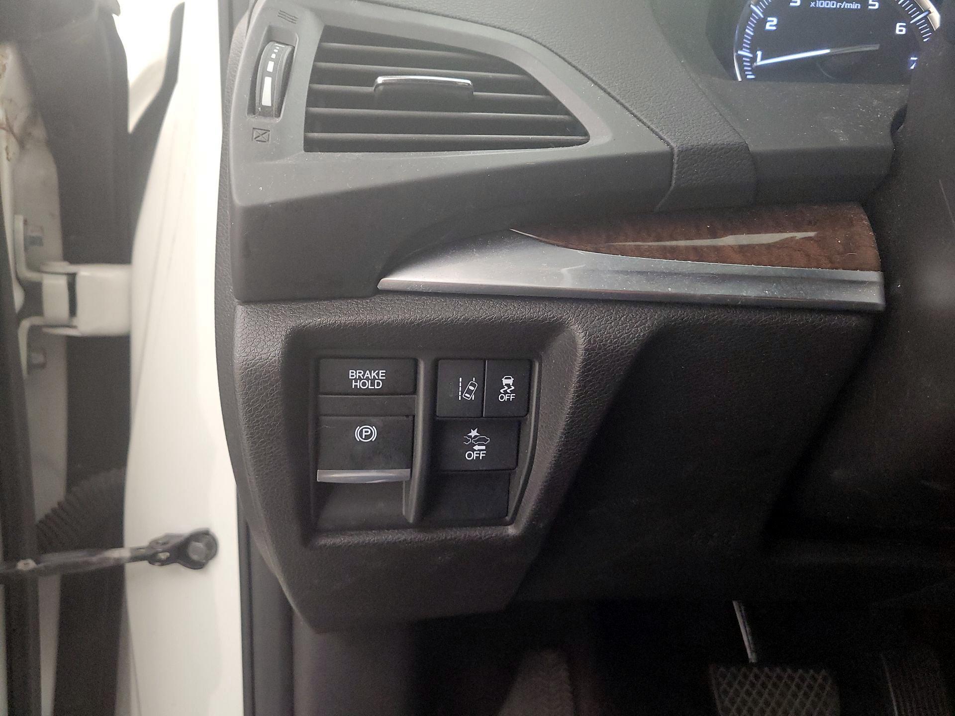 Thumbnail: 2017 Acura MDX - 13