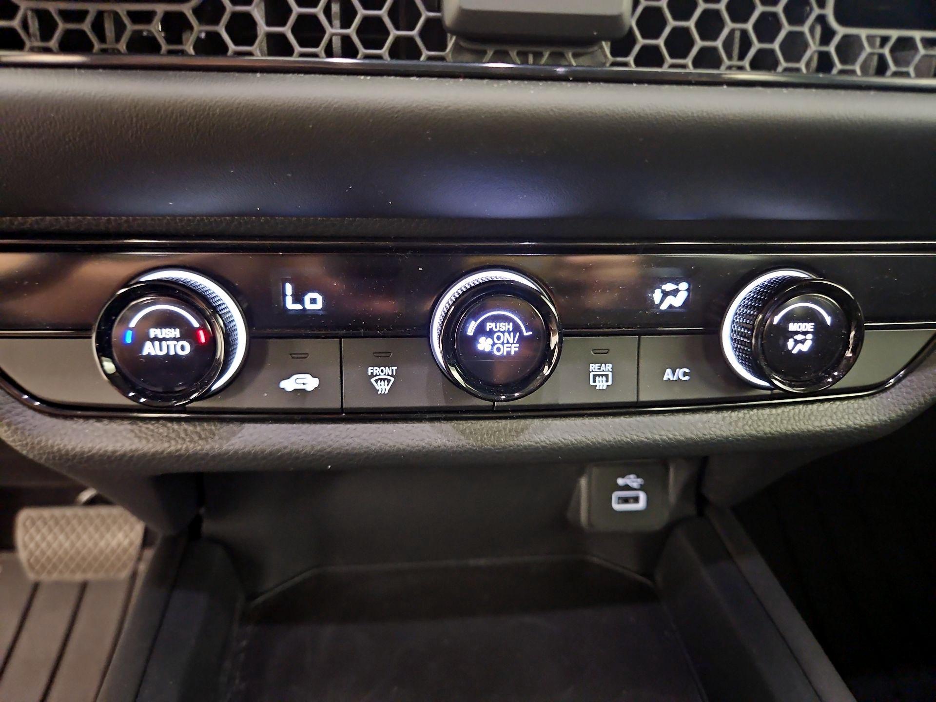 Thumbnail: 2025 Honda HR-V - 16