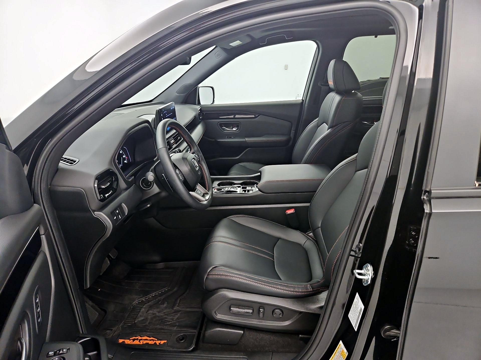 Thumbnail: 2025 Honda Pilot - 11