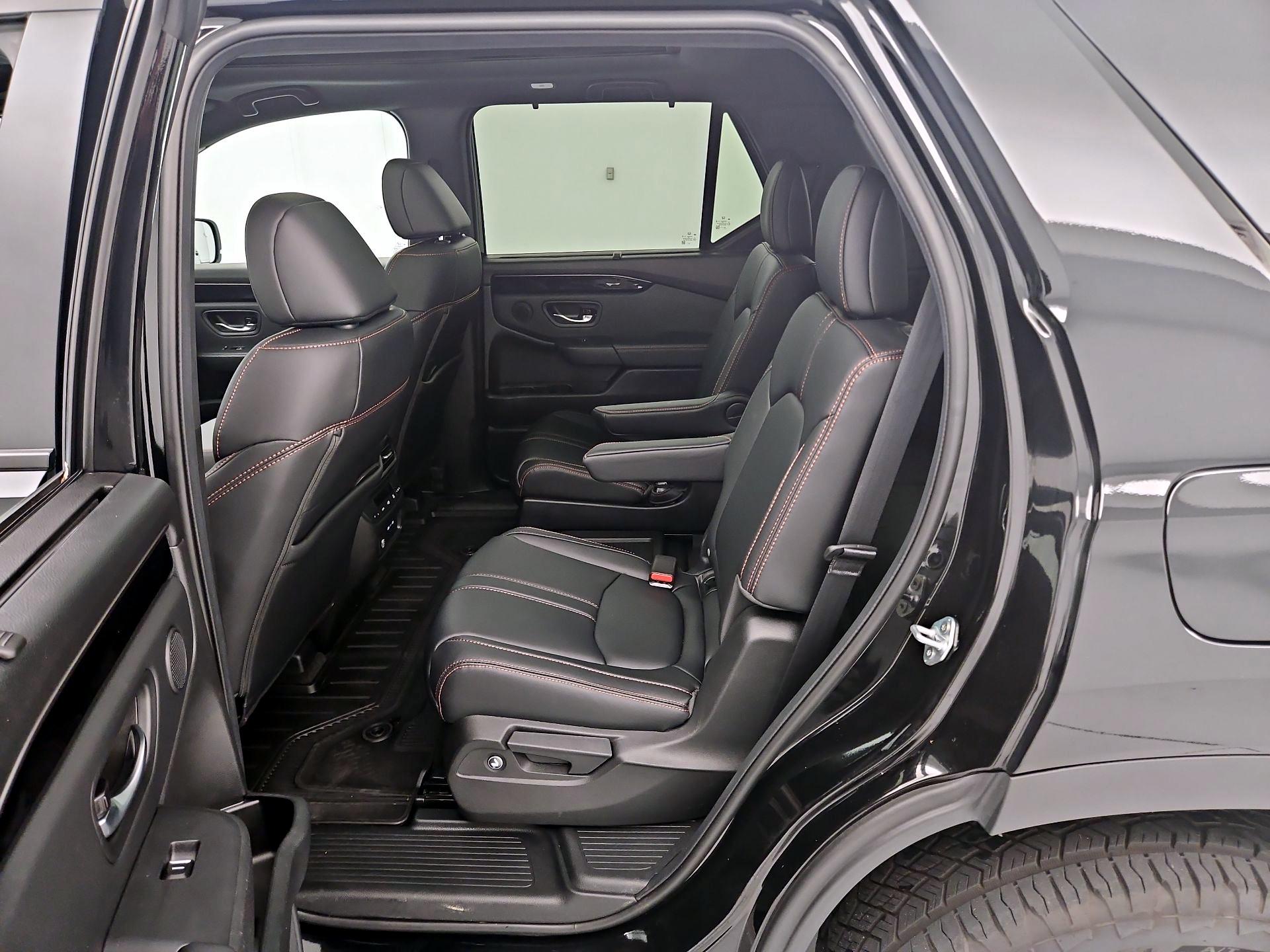 Thumbnail: 2025 Honda Pilot - 20