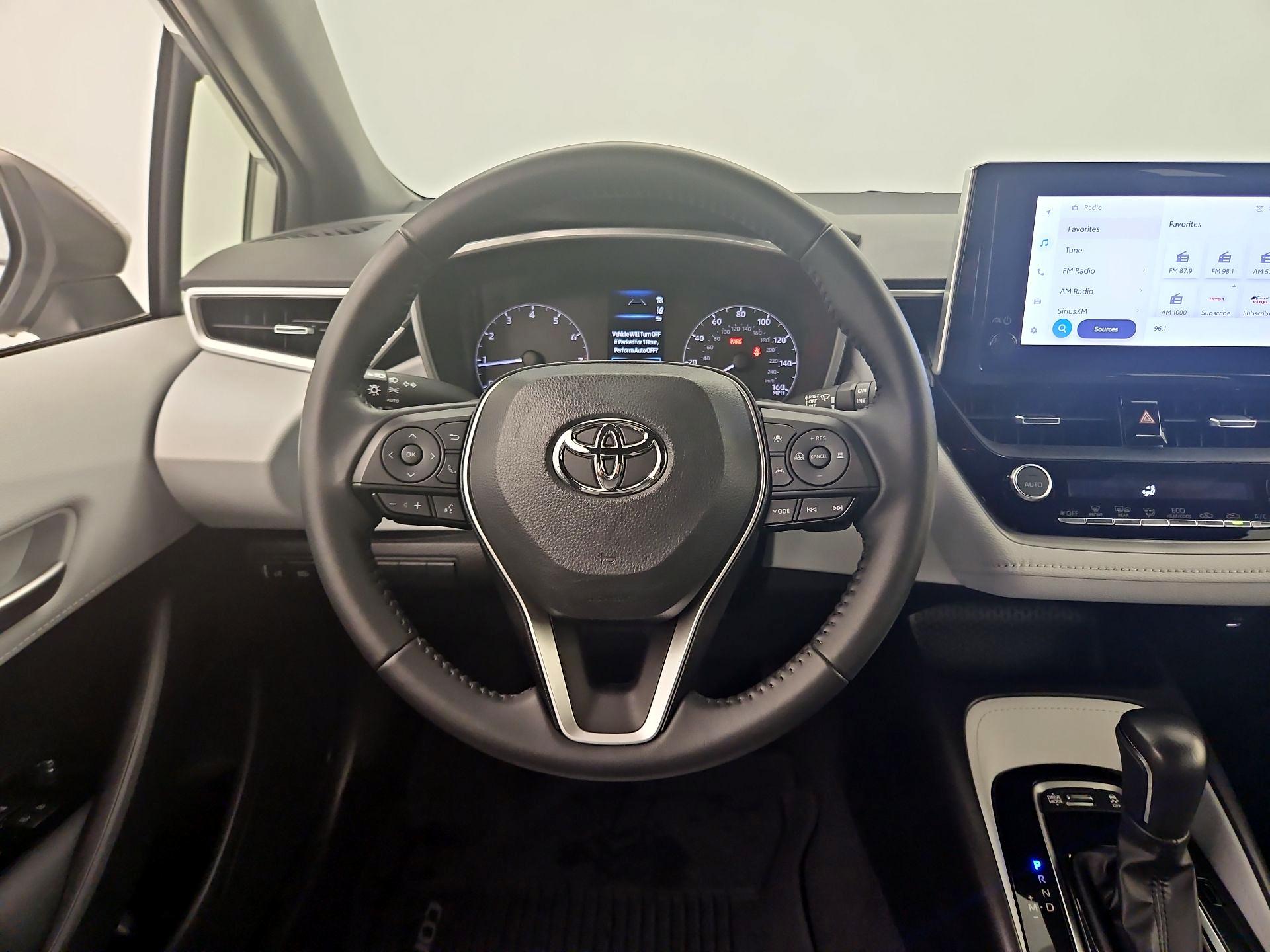 Thumbnail: 2023 Toyota Corolla - 10