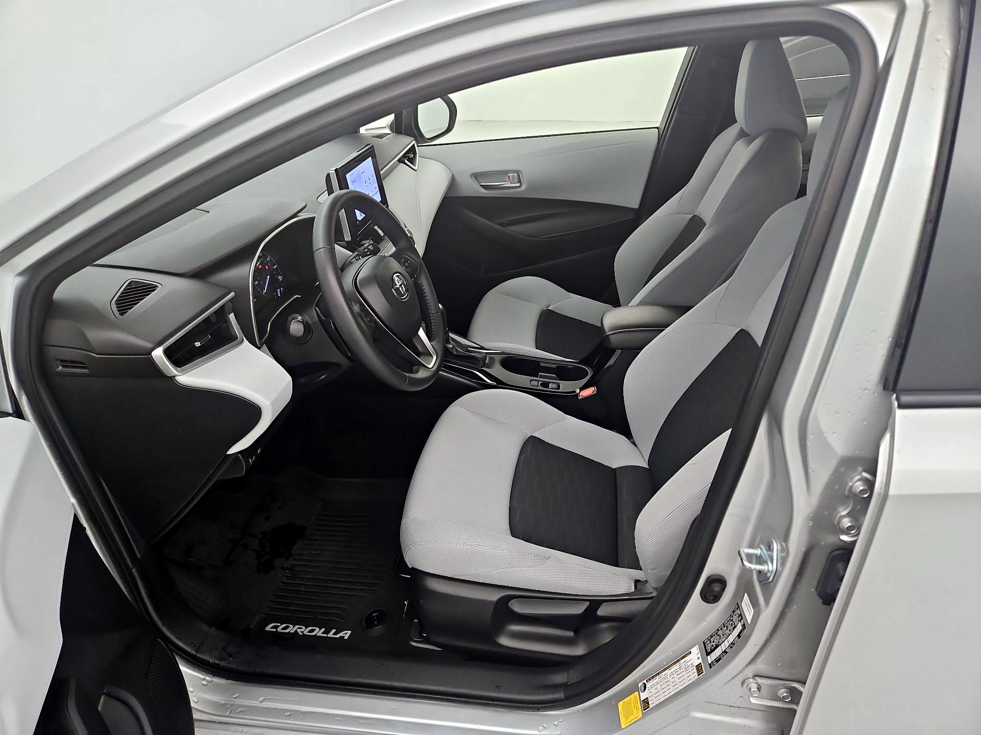 Thumbnail: 2023 Toyota Corolla - 11