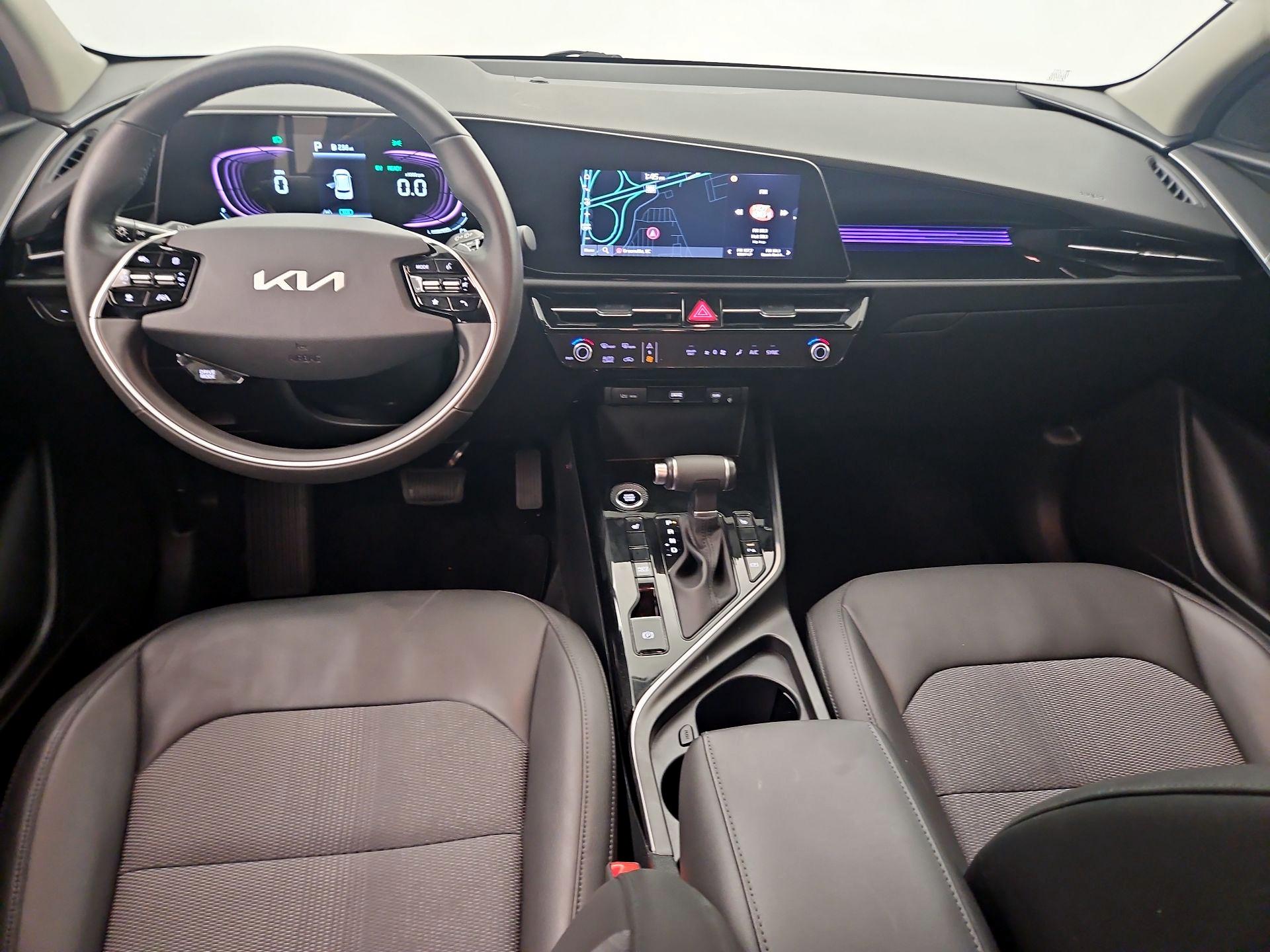 Thumbnail: 2023 Kia Niro - 9