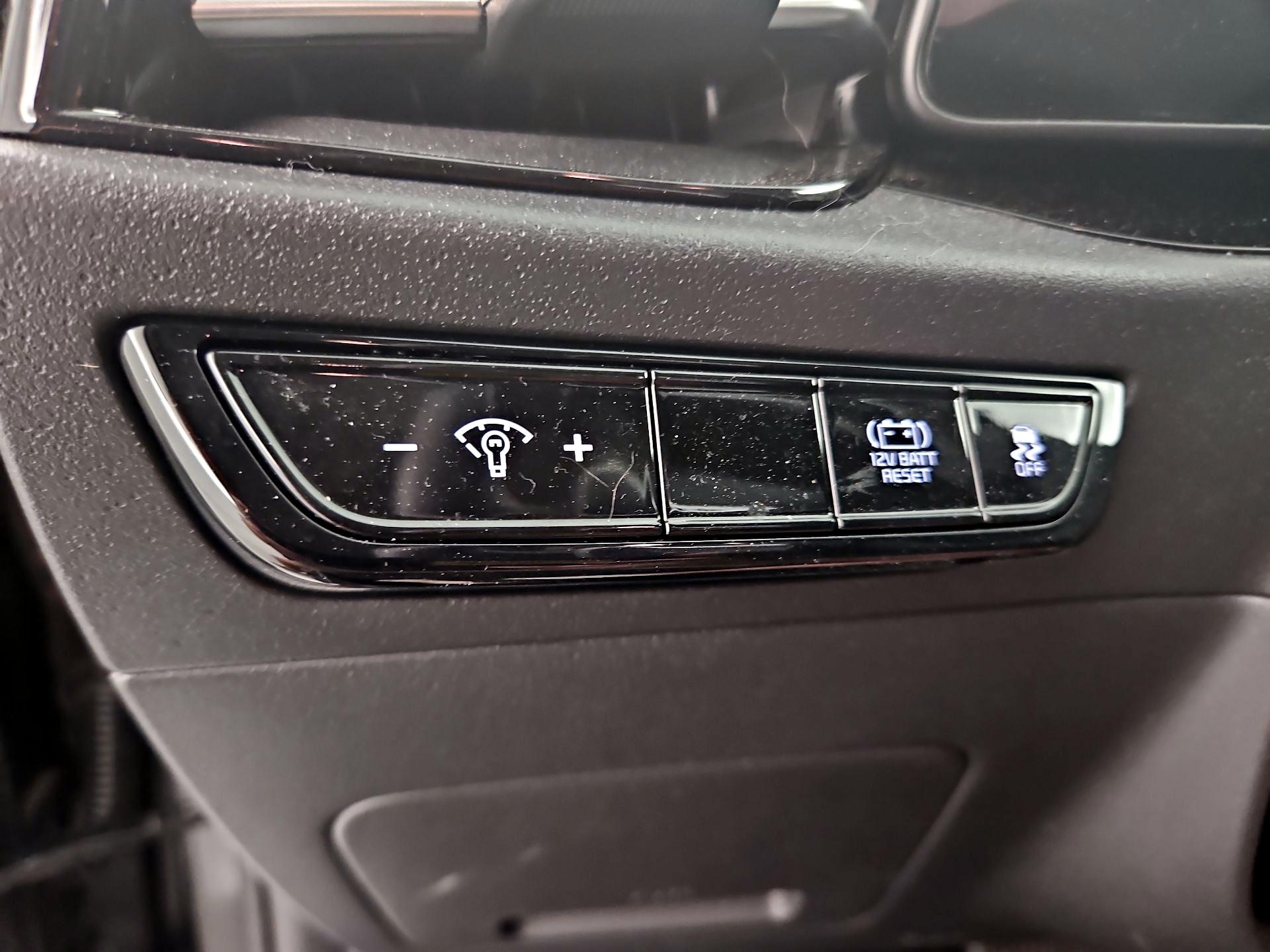 Thumbnail: 2023 Kia Niro - 13