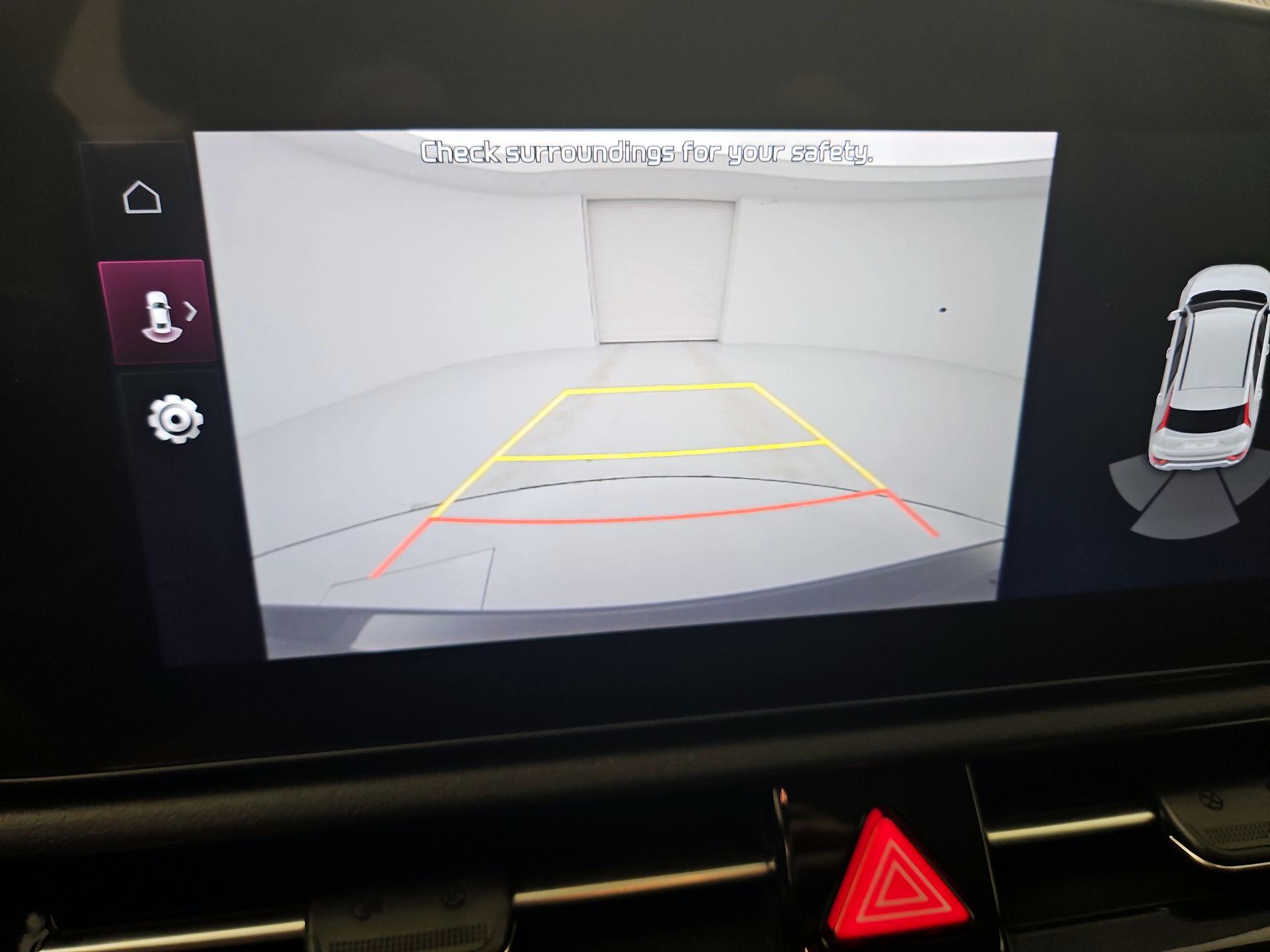 Thumbnail: 2023 Kia Niro - 15