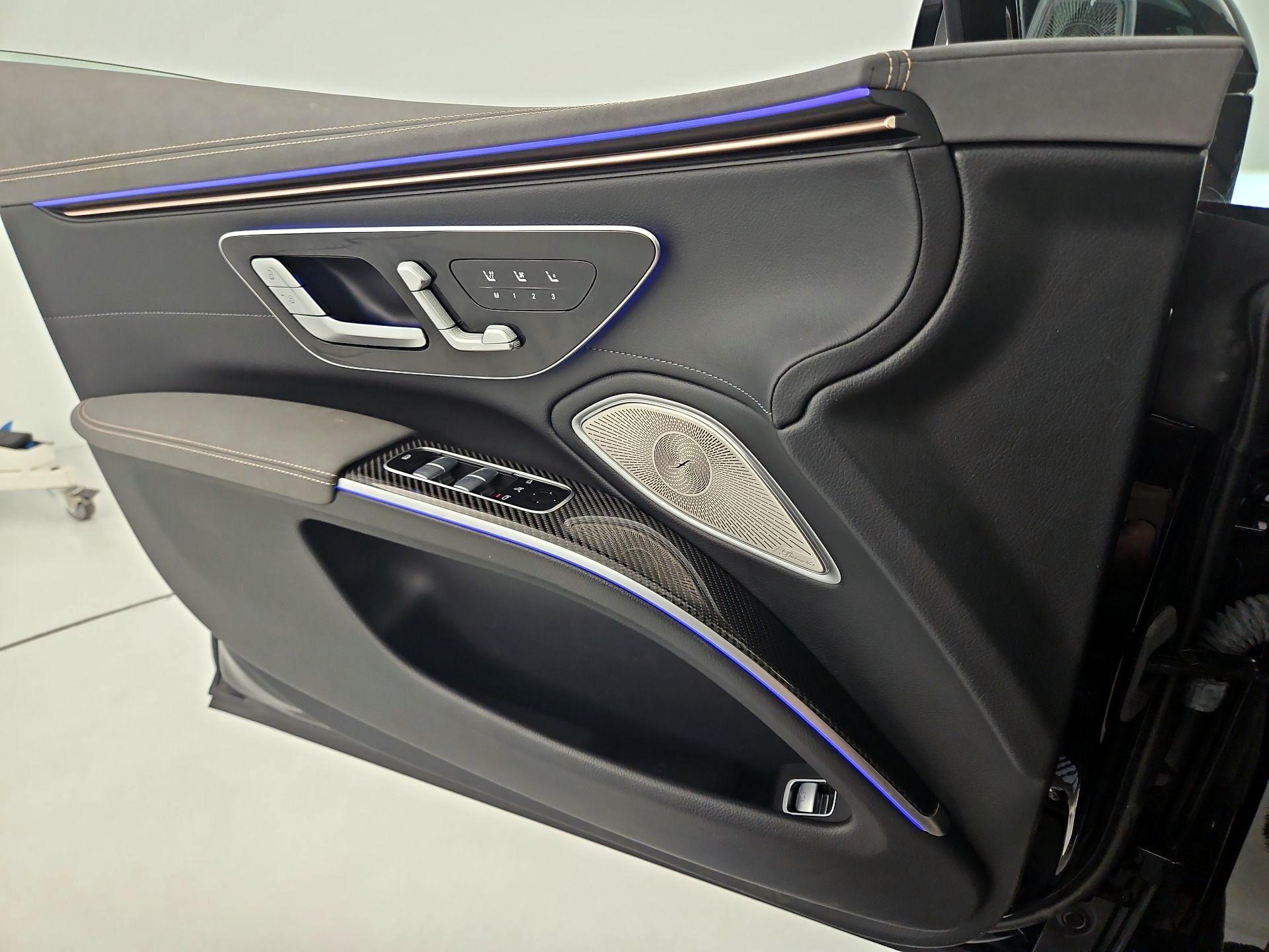 Thumbnail: 2022 Mercedes-Benz EQS - 12