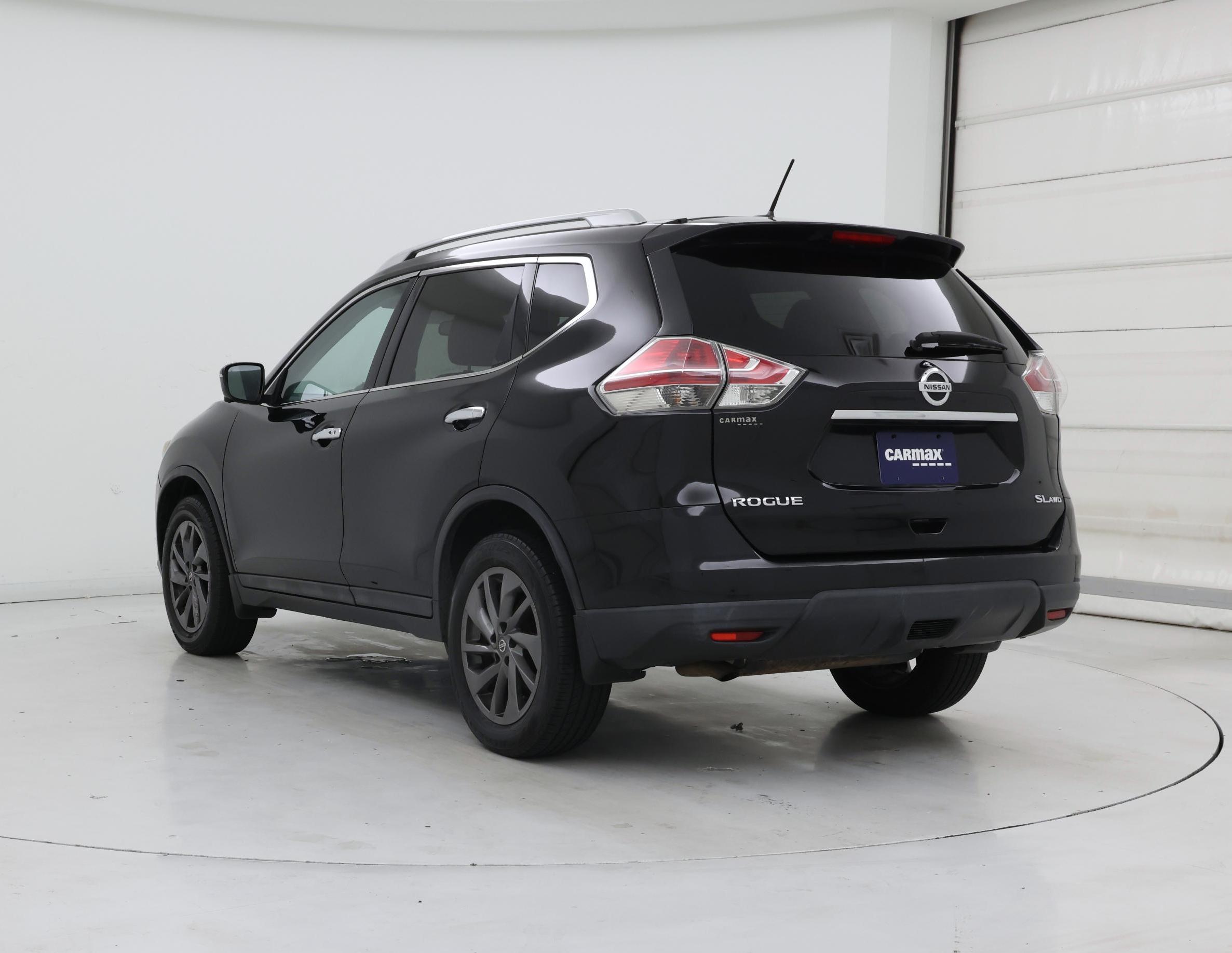 Thumbnail: 2016 Nissan Rogue - 2