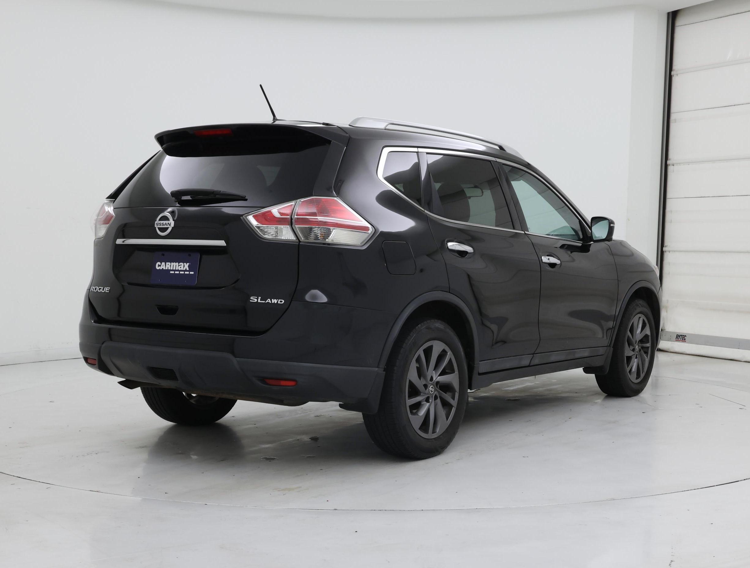 Thumbnail: 2016 Nissan Rogue - 8