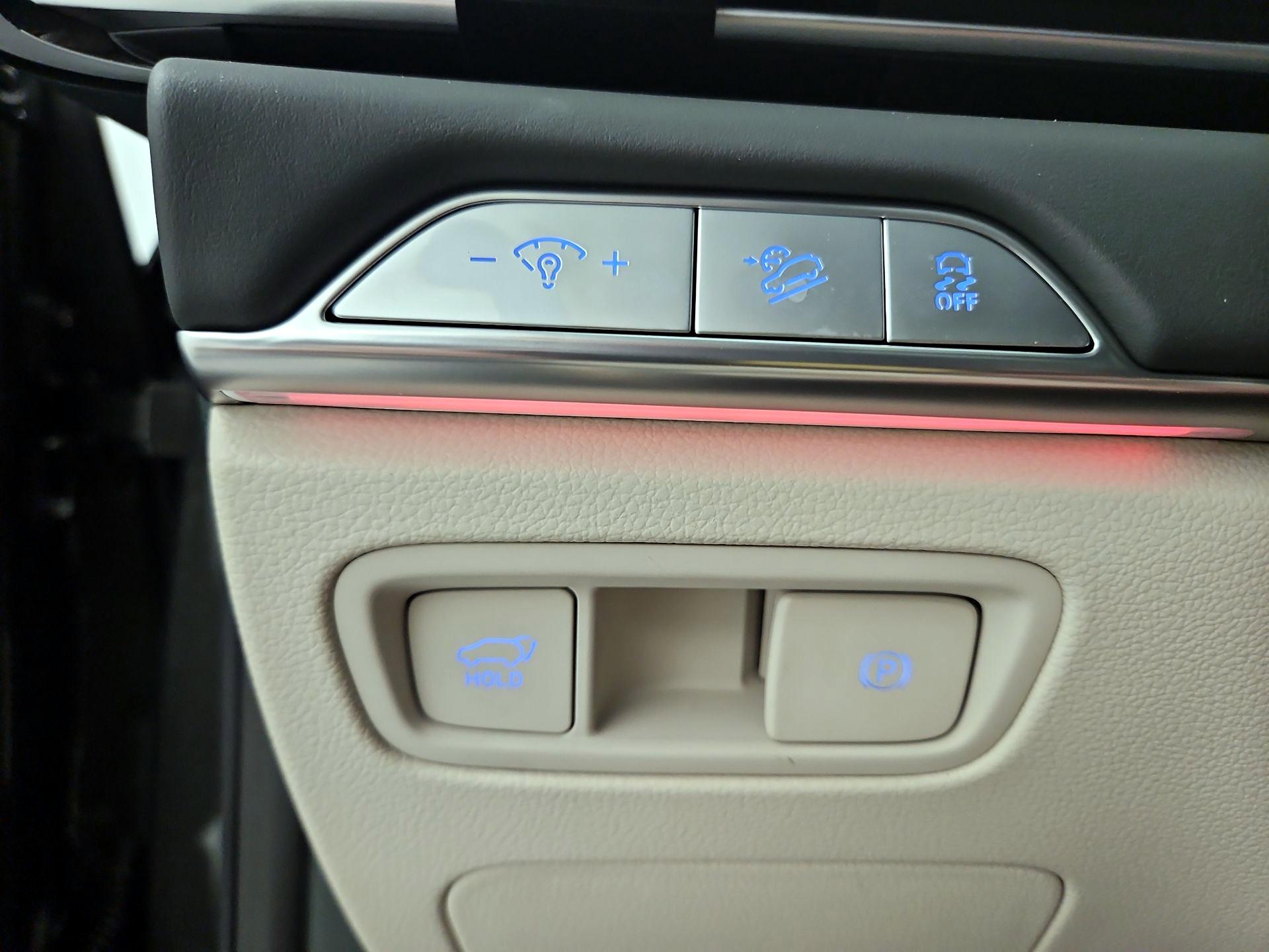 Thumbnail: 2025 Genesis GV80 - 13