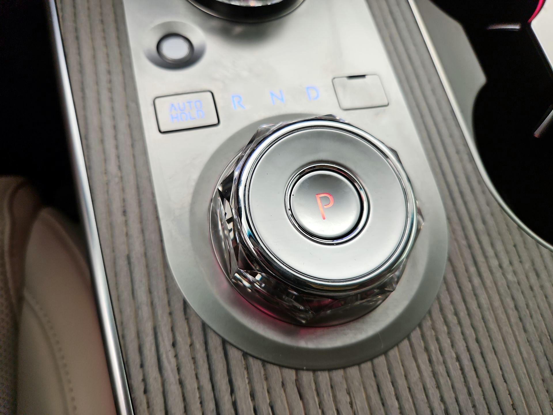 Thumbnail: 2025 Genesis GV80 - 18