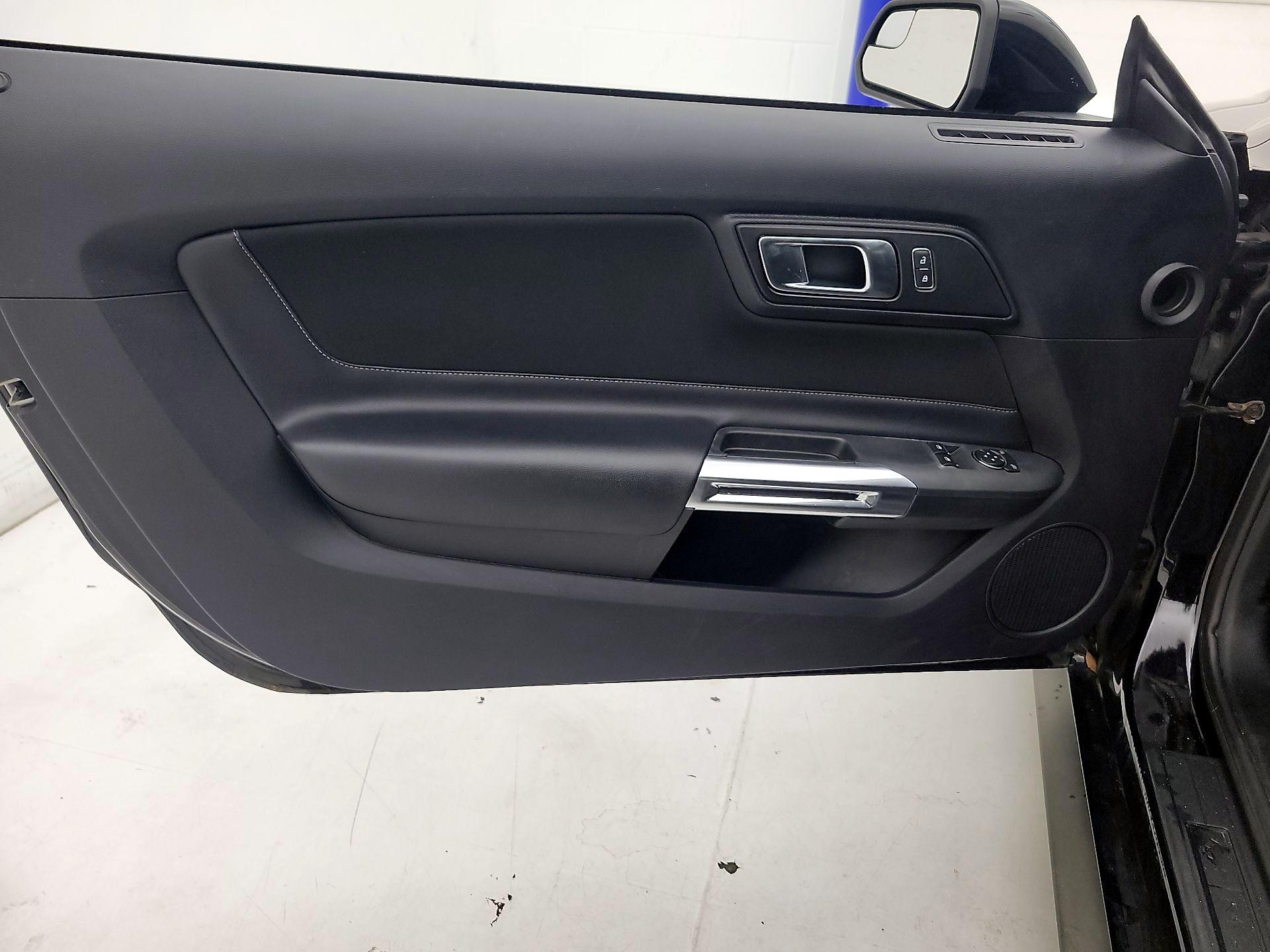 Thumbnail: 2020 Ford Mustang - 12