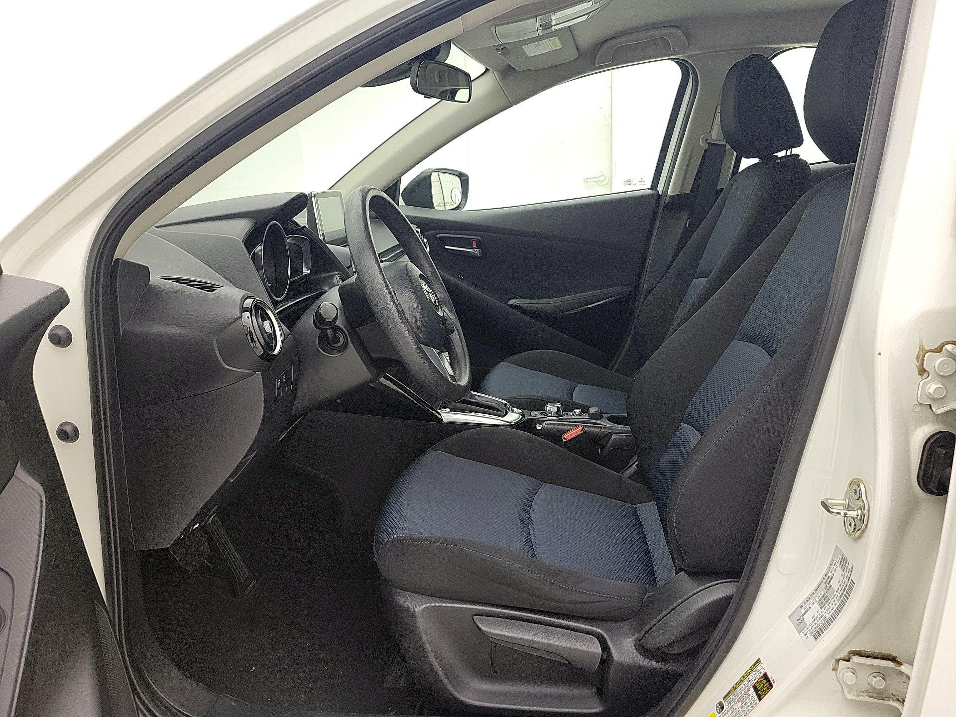 Thumbnail: 2018 Toyota Yaris iA - 11