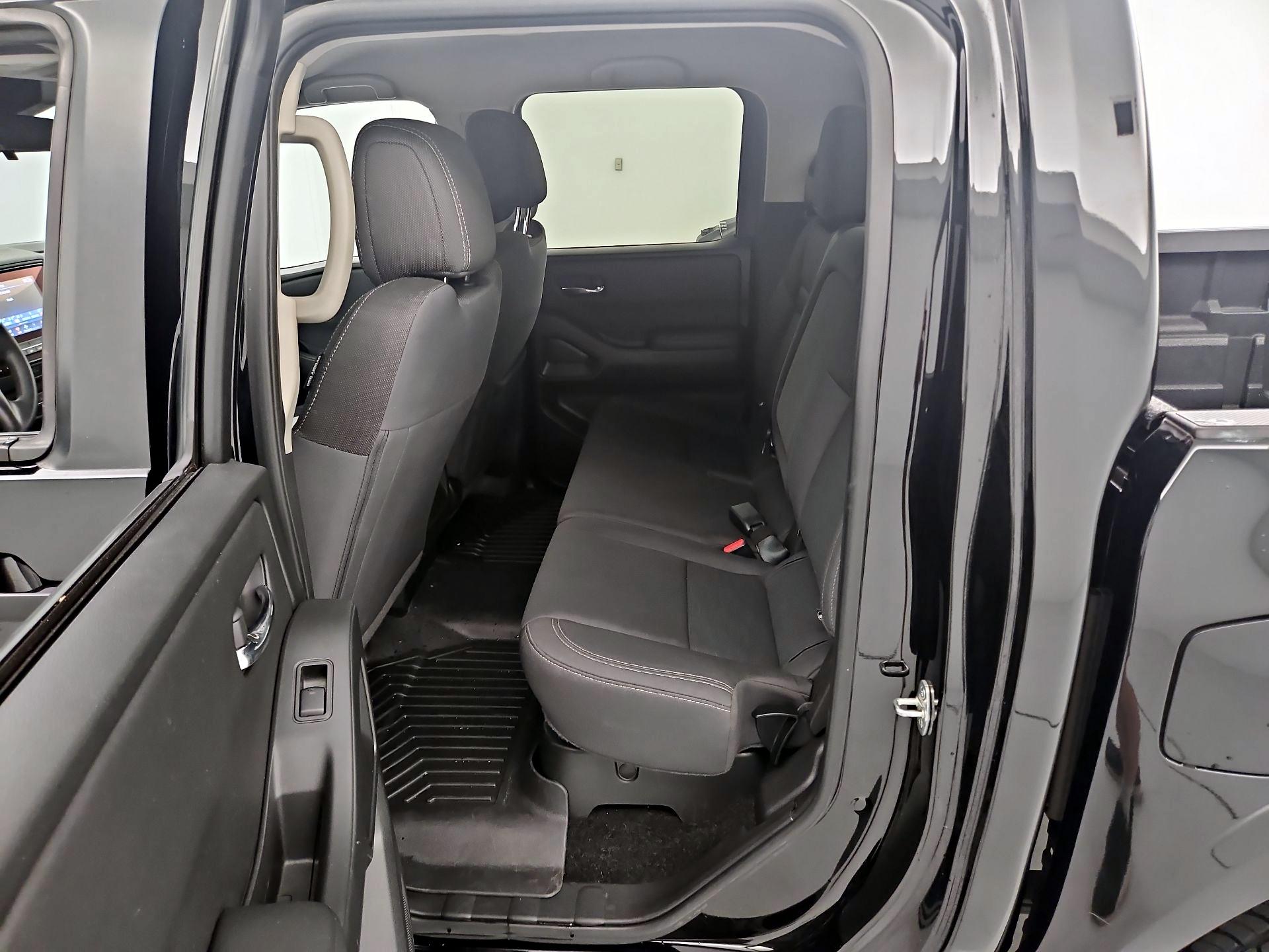 Thumbnail: 2023 Nissan Frontier - 19