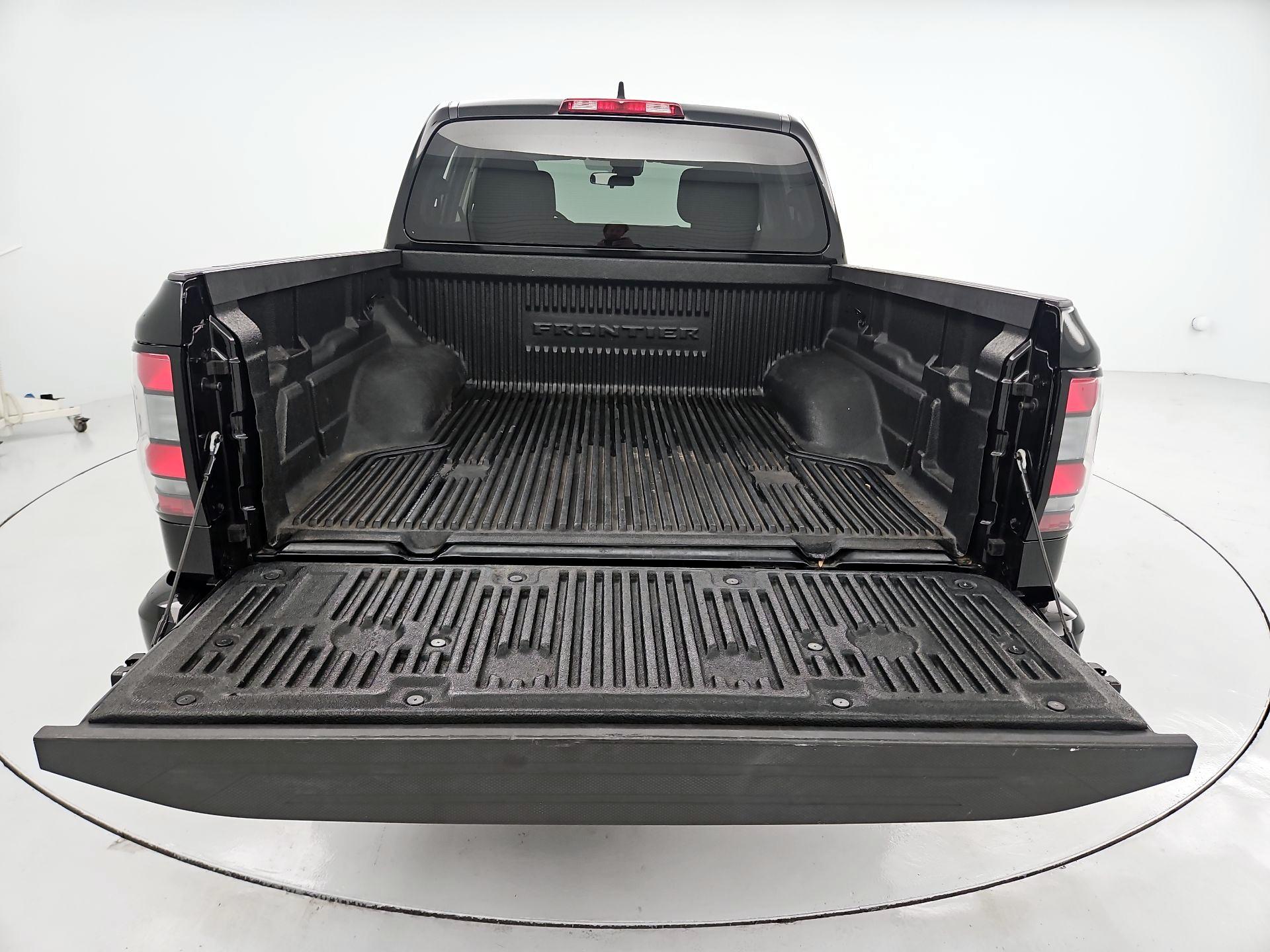 Thumbnail: 2023 Nissan Frontier - 20