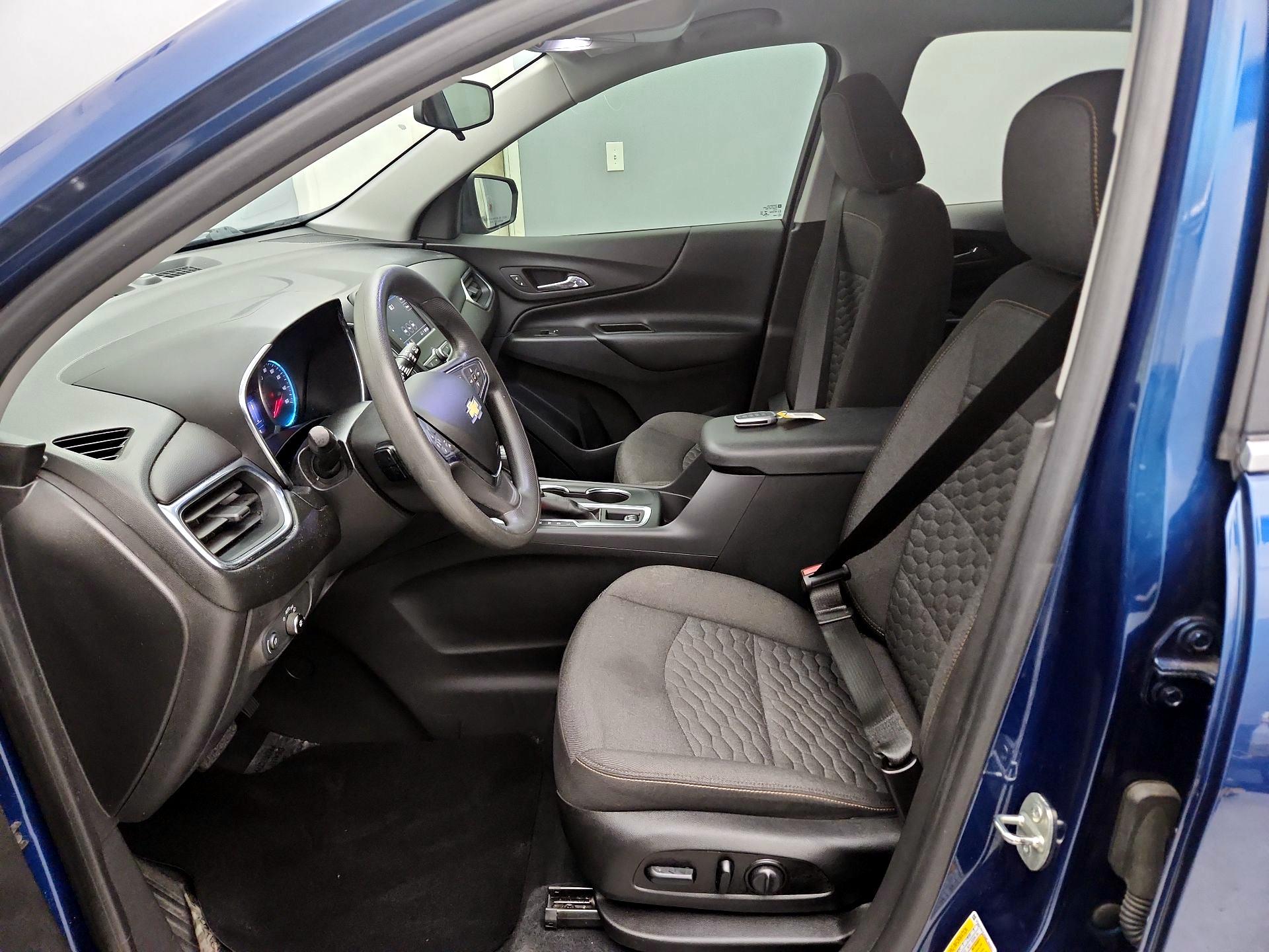 Thumbnail: 2021 Chevrolet Equinox - 11