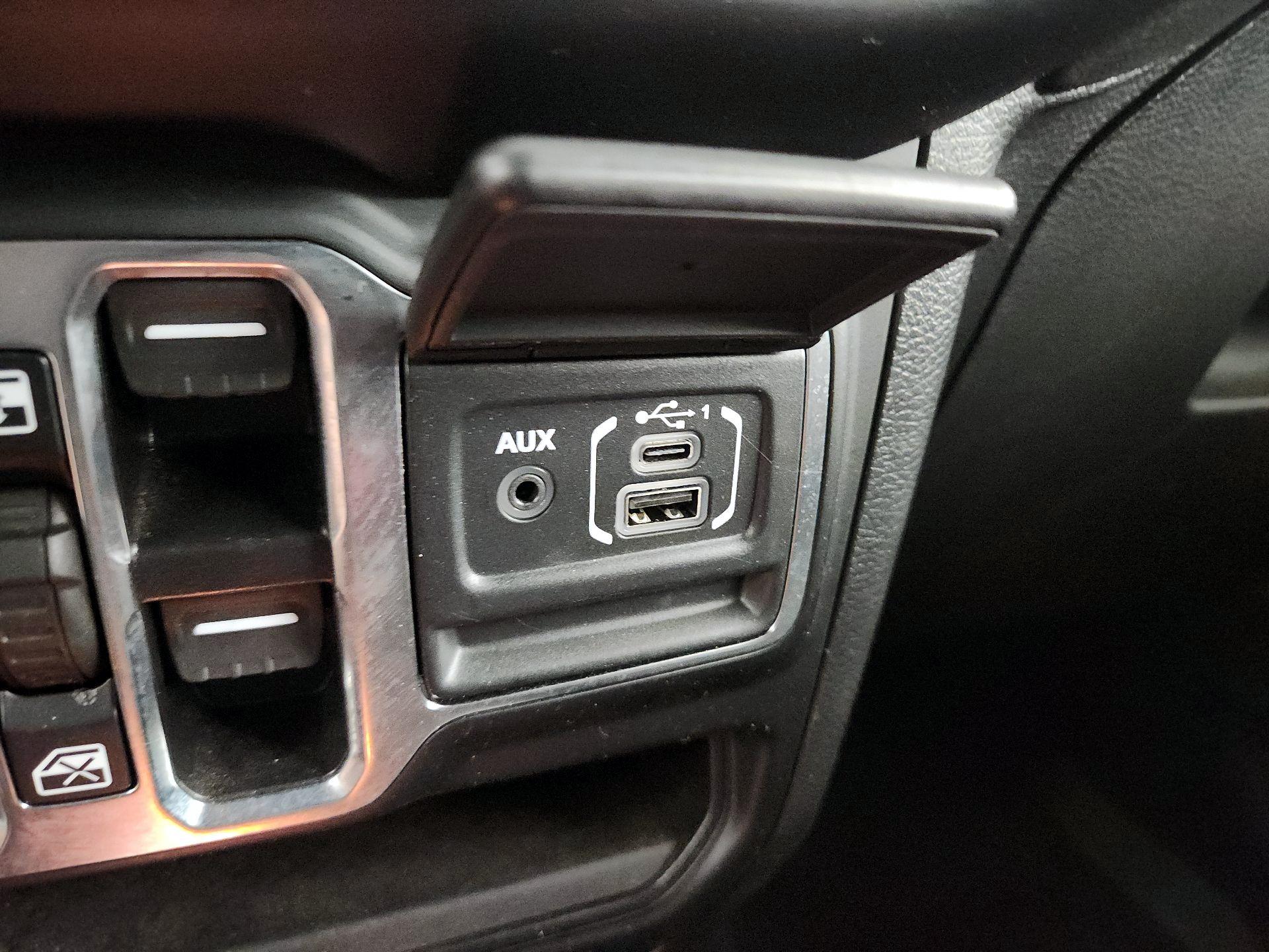 Thumbnail: 2023 Jeep Wrangler - 19