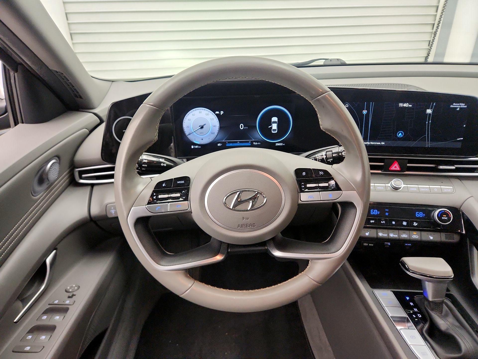 Thumbnail: 2023 Hyundai Elantra - 10